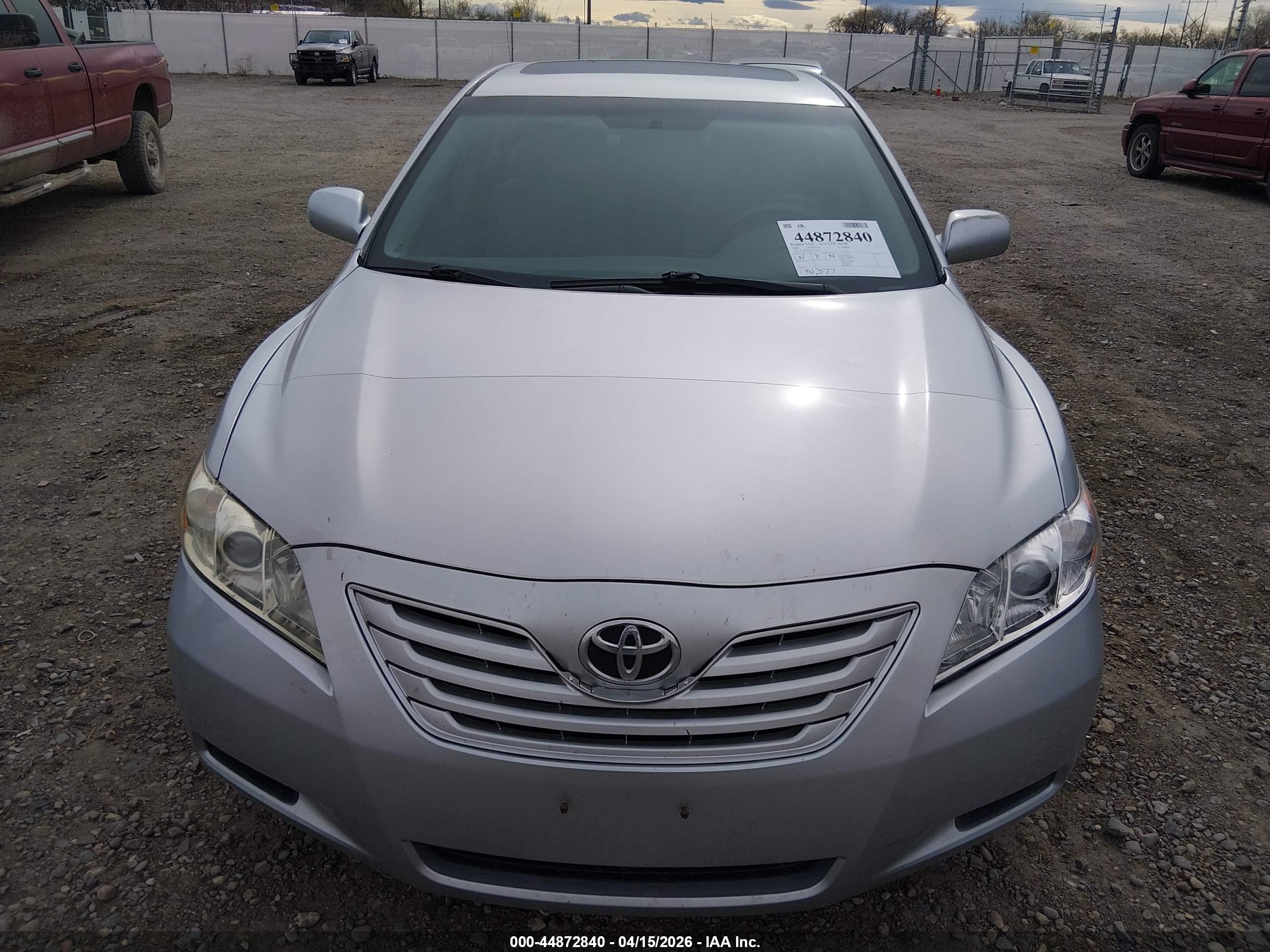 TOYOTA CAMRY image 6