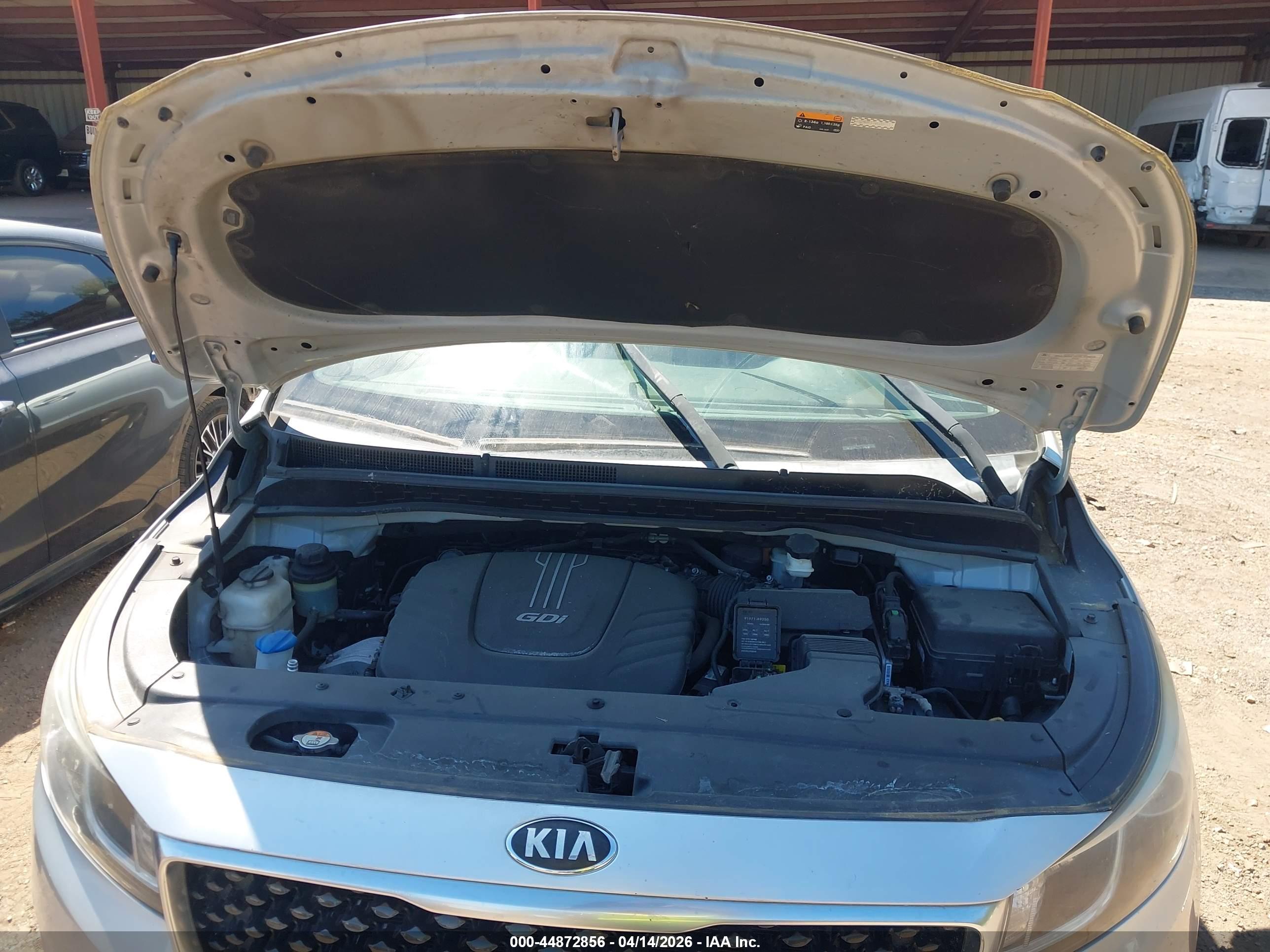 KIA SEDONA image 10