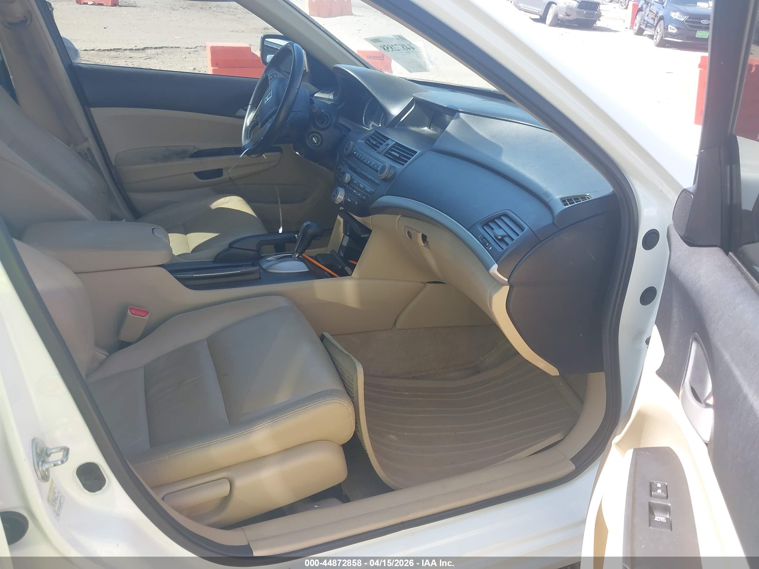 HONDA ACCORD image 5