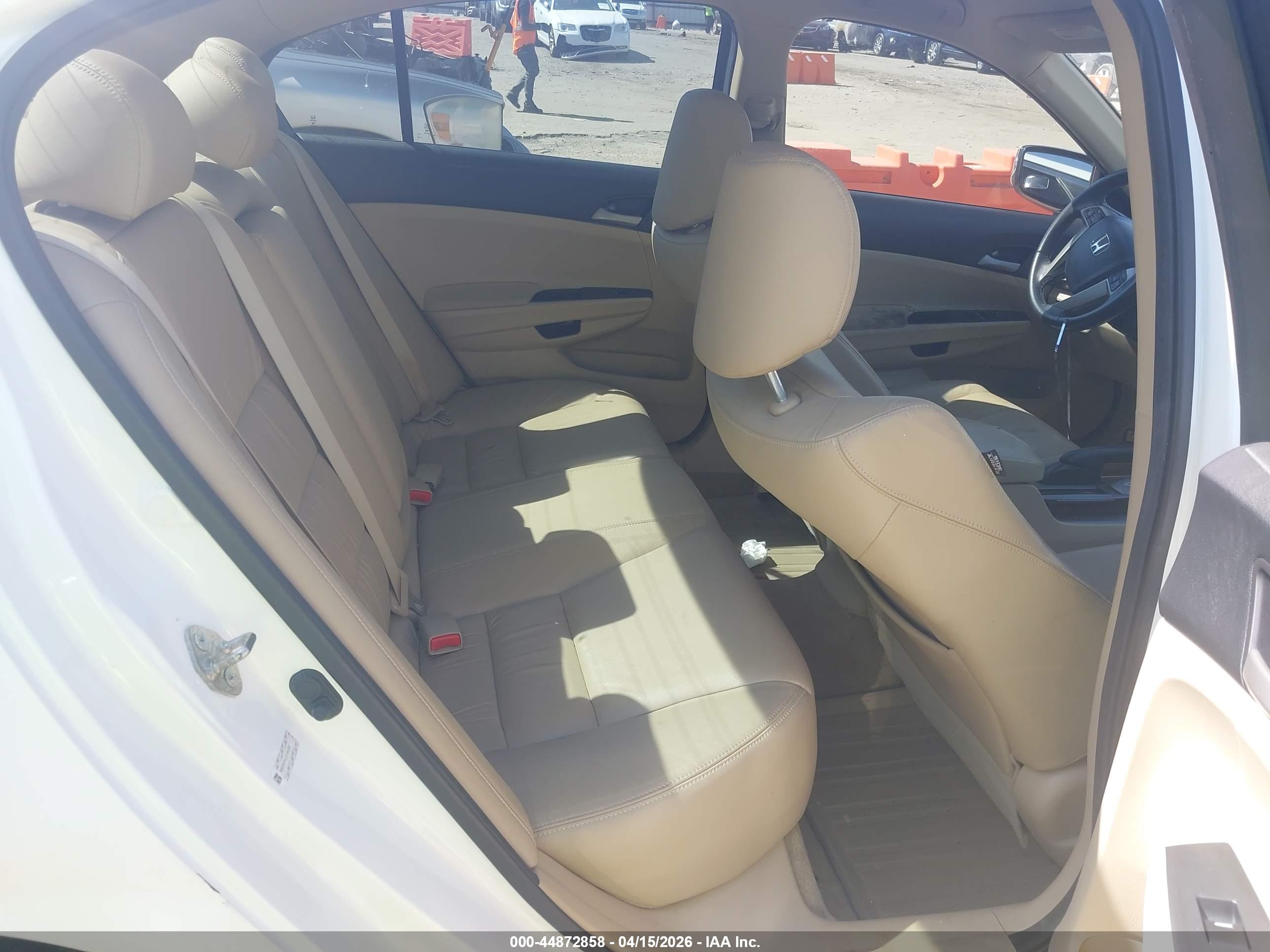 HONDA ACCORD image 8