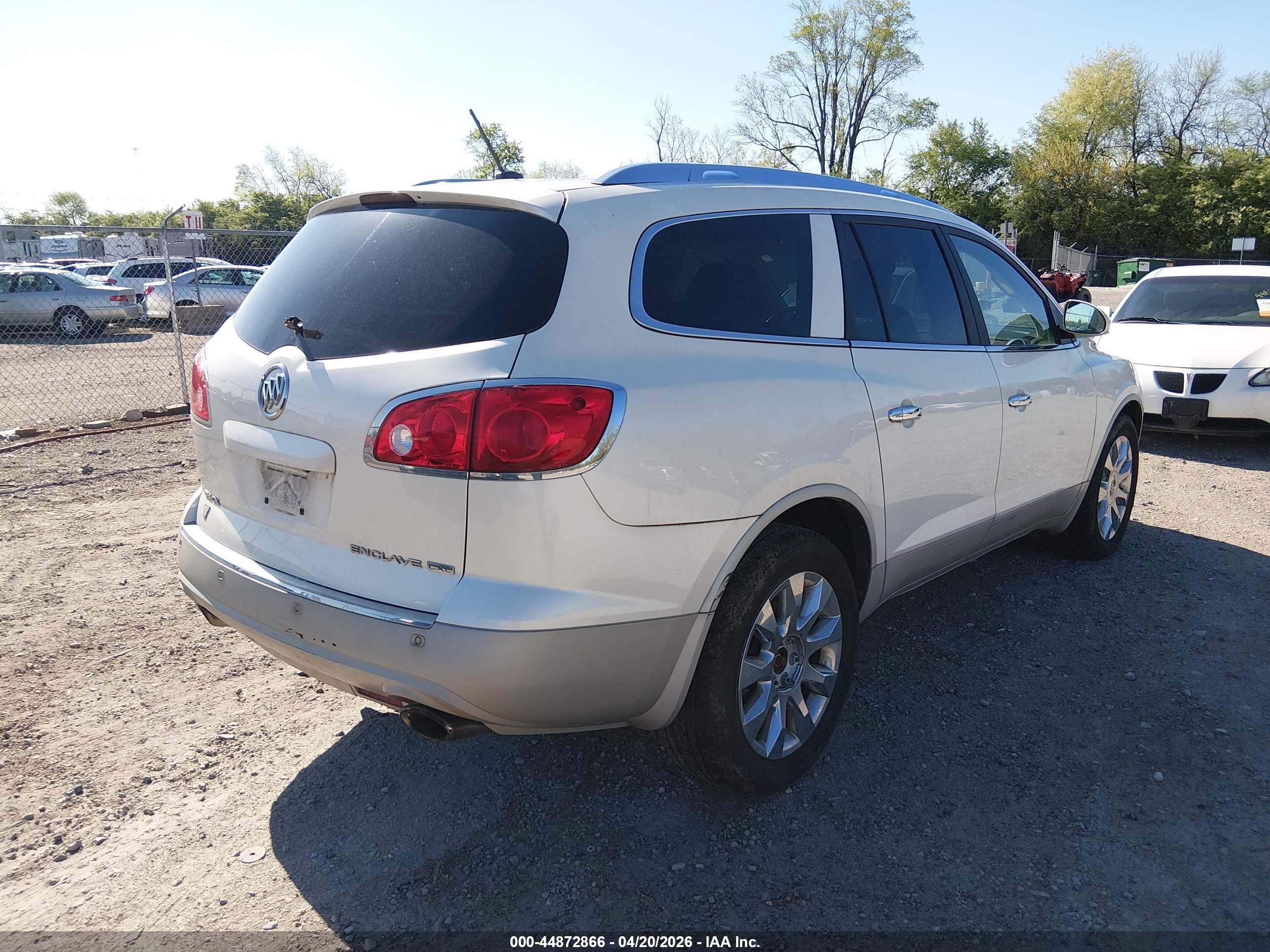 BUICK ENCLAVE image 4