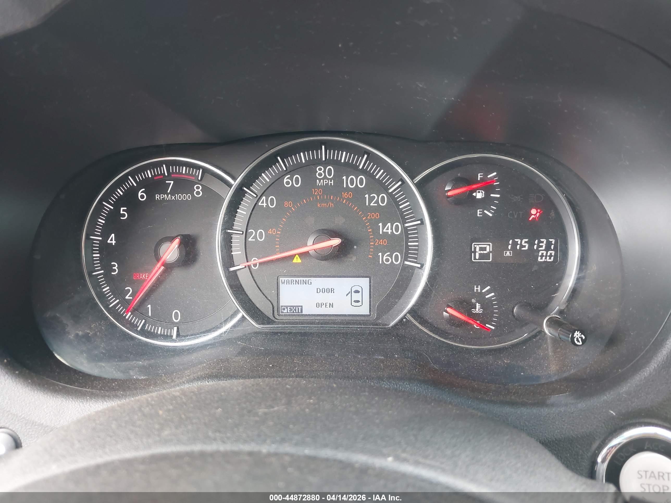 NISSAN MAXIMA image 7