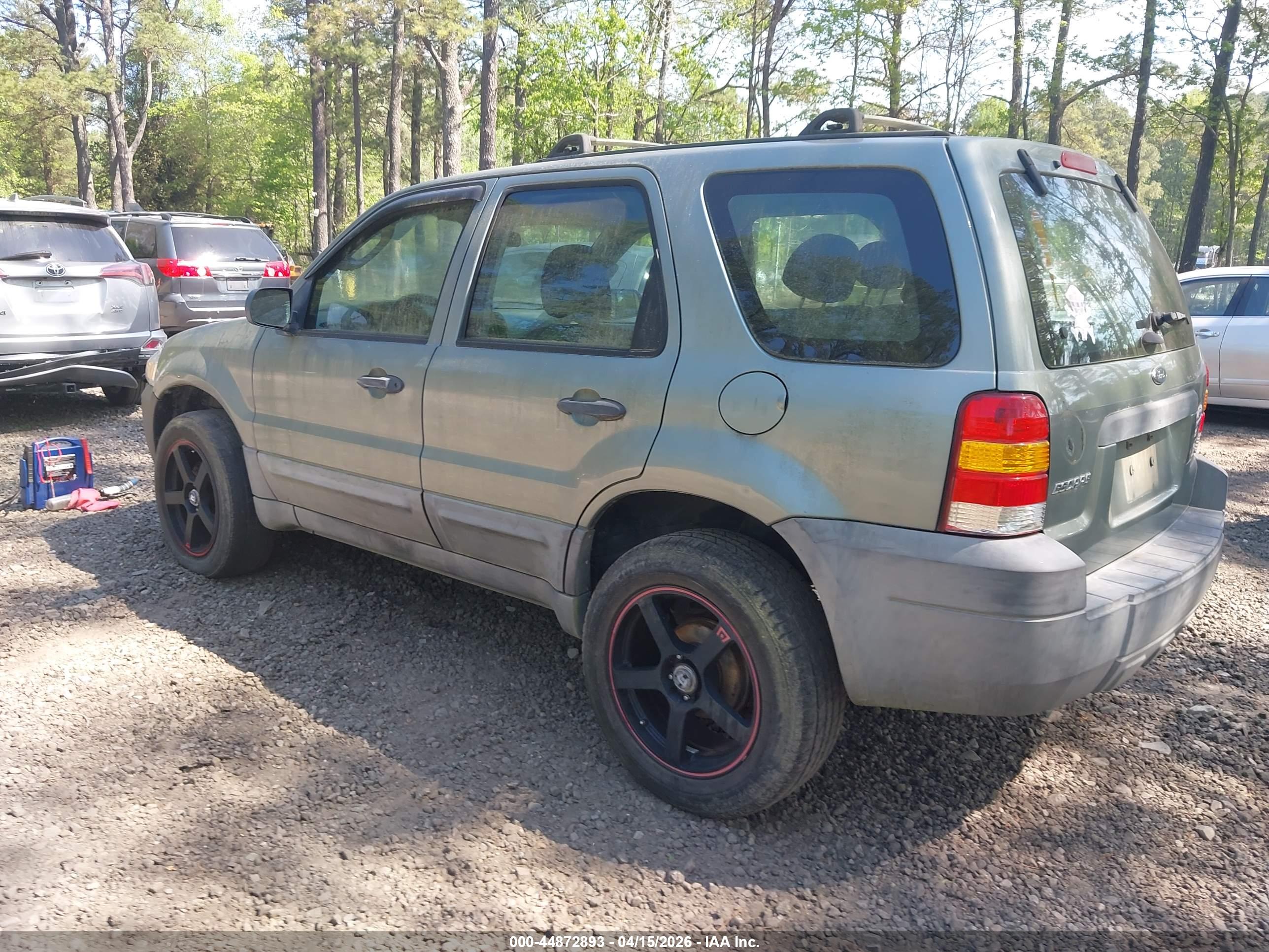 FORD ESCAPE image 3