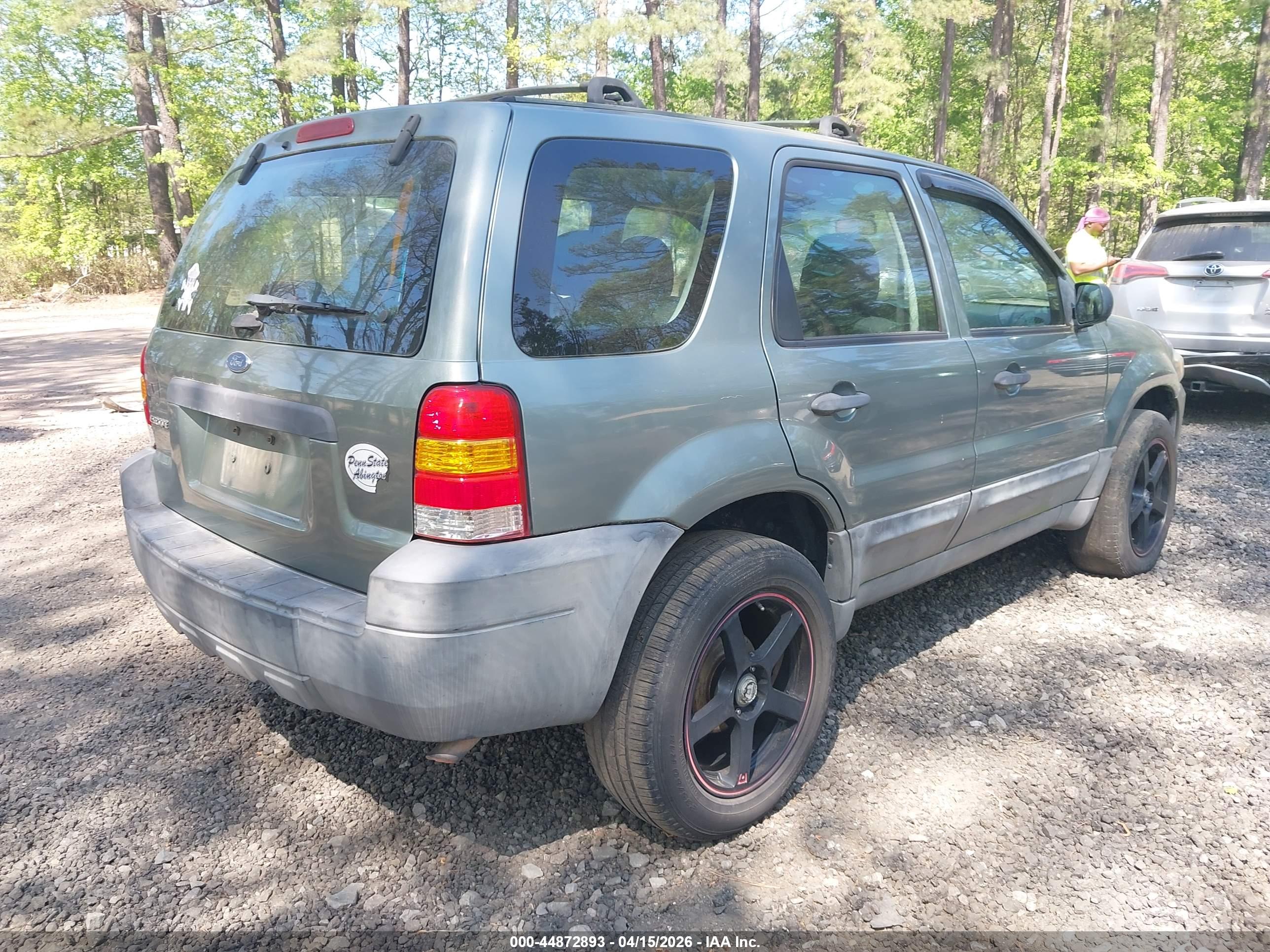 FORD ESCAPE image 4