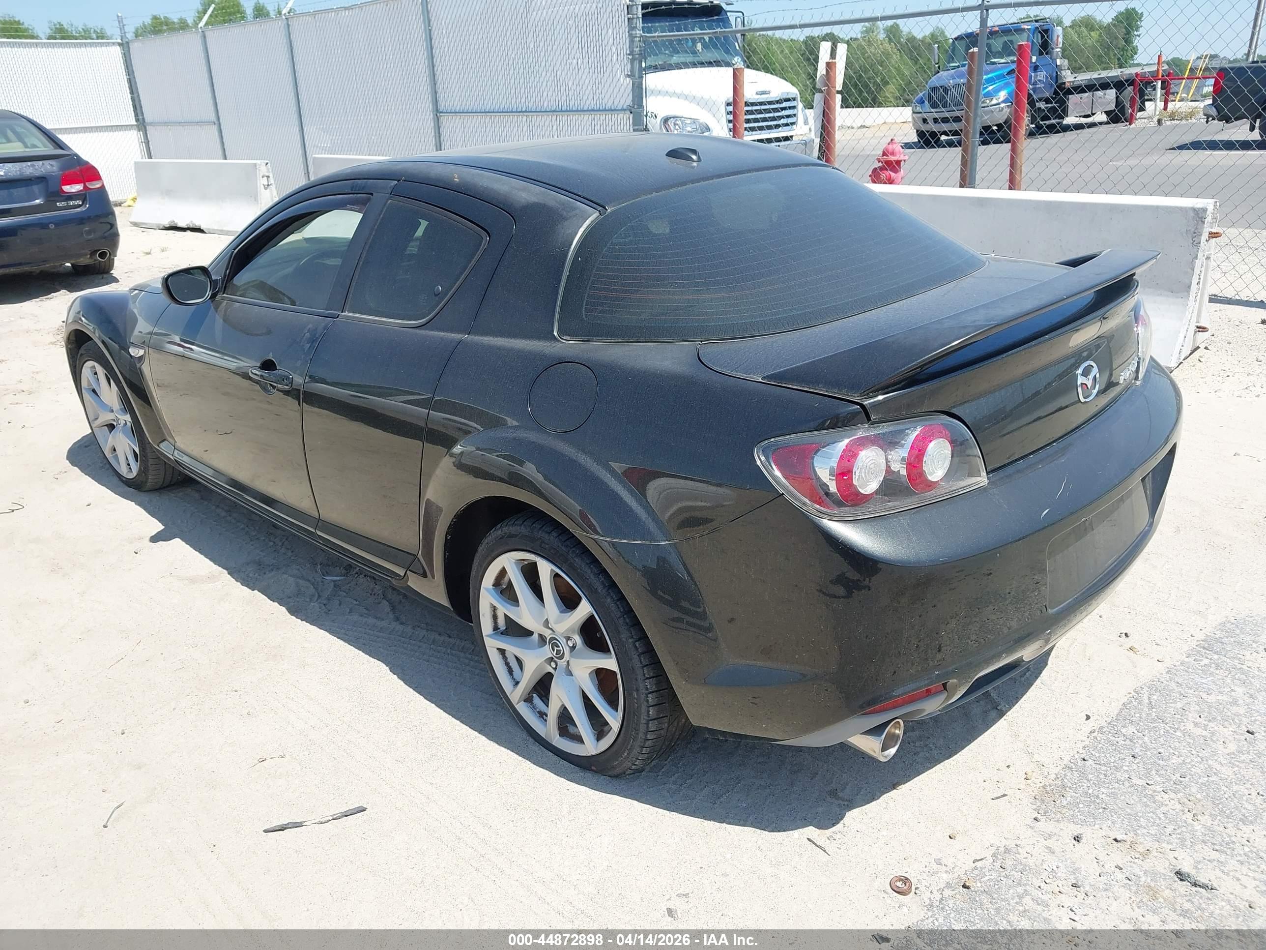MAZDA RX-8 image 3