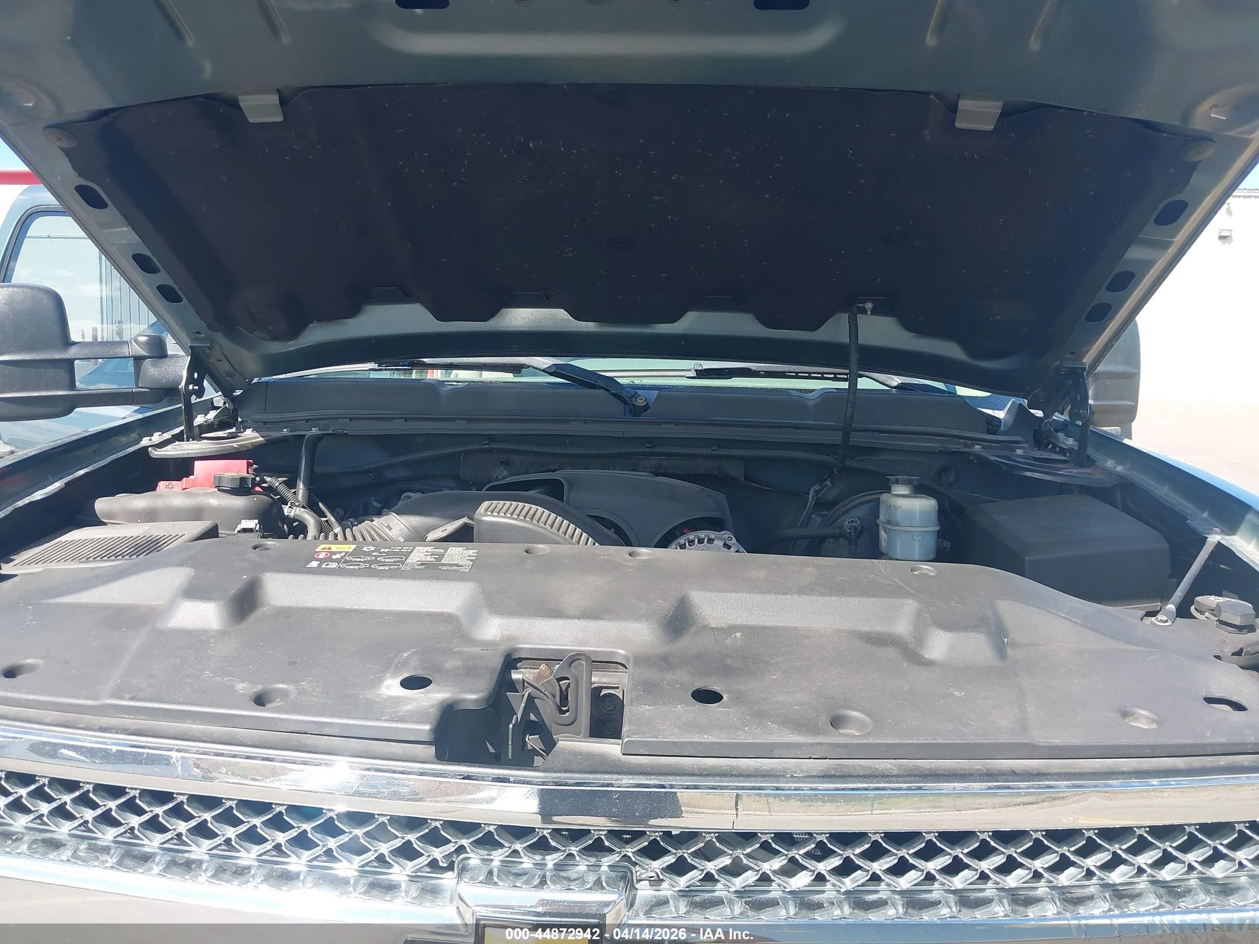 CHEVROLET SILVERADO image 10