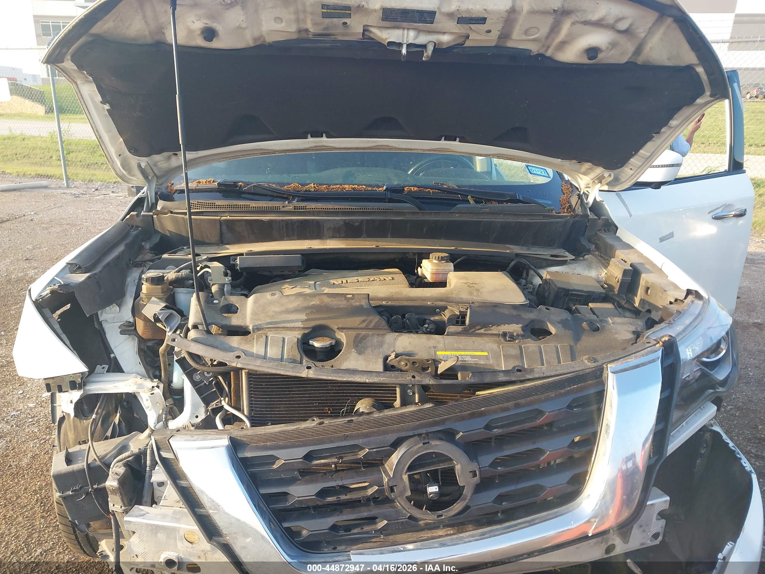 NISSAN PATHFINDER image 10