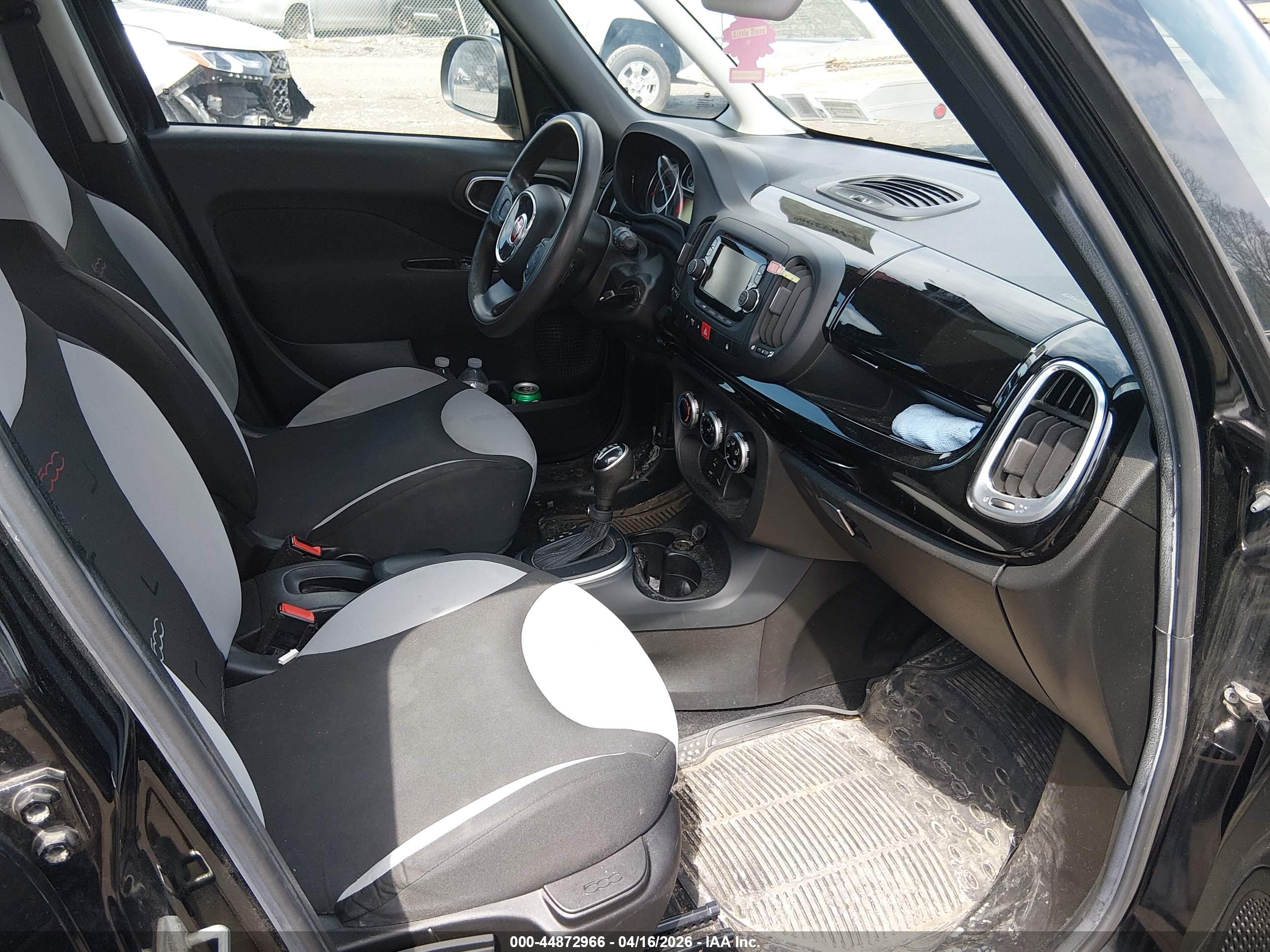 FIAT 500L image 5