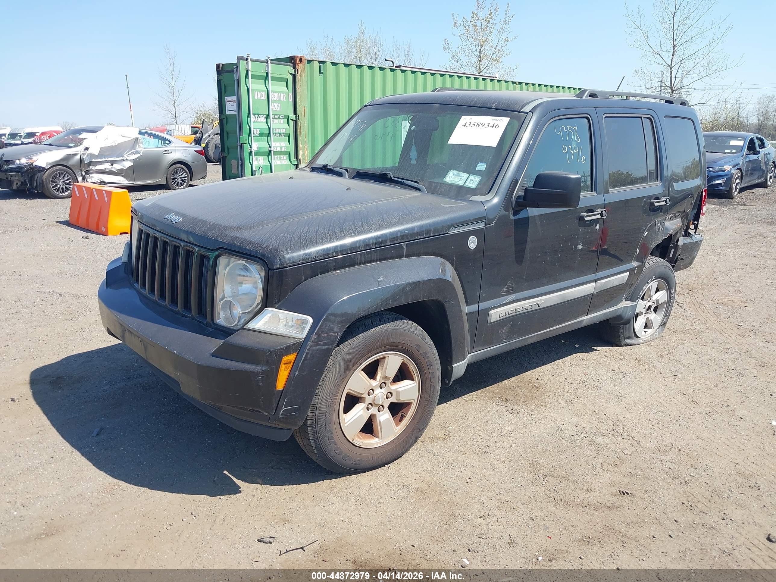 JEEP LIBERTY image 2