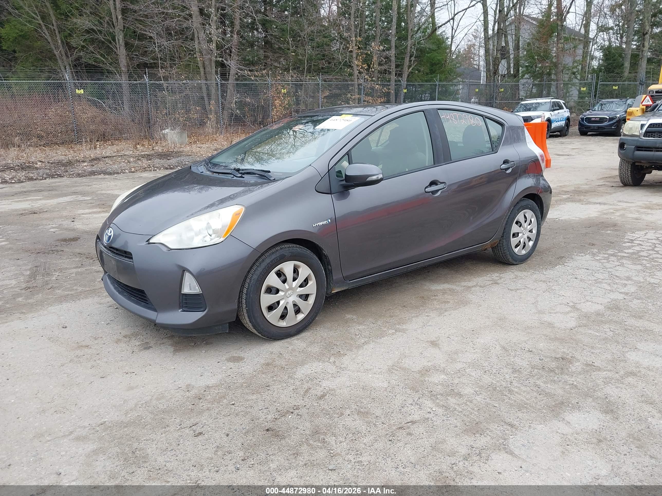 TOYOTA PRIUS image 2