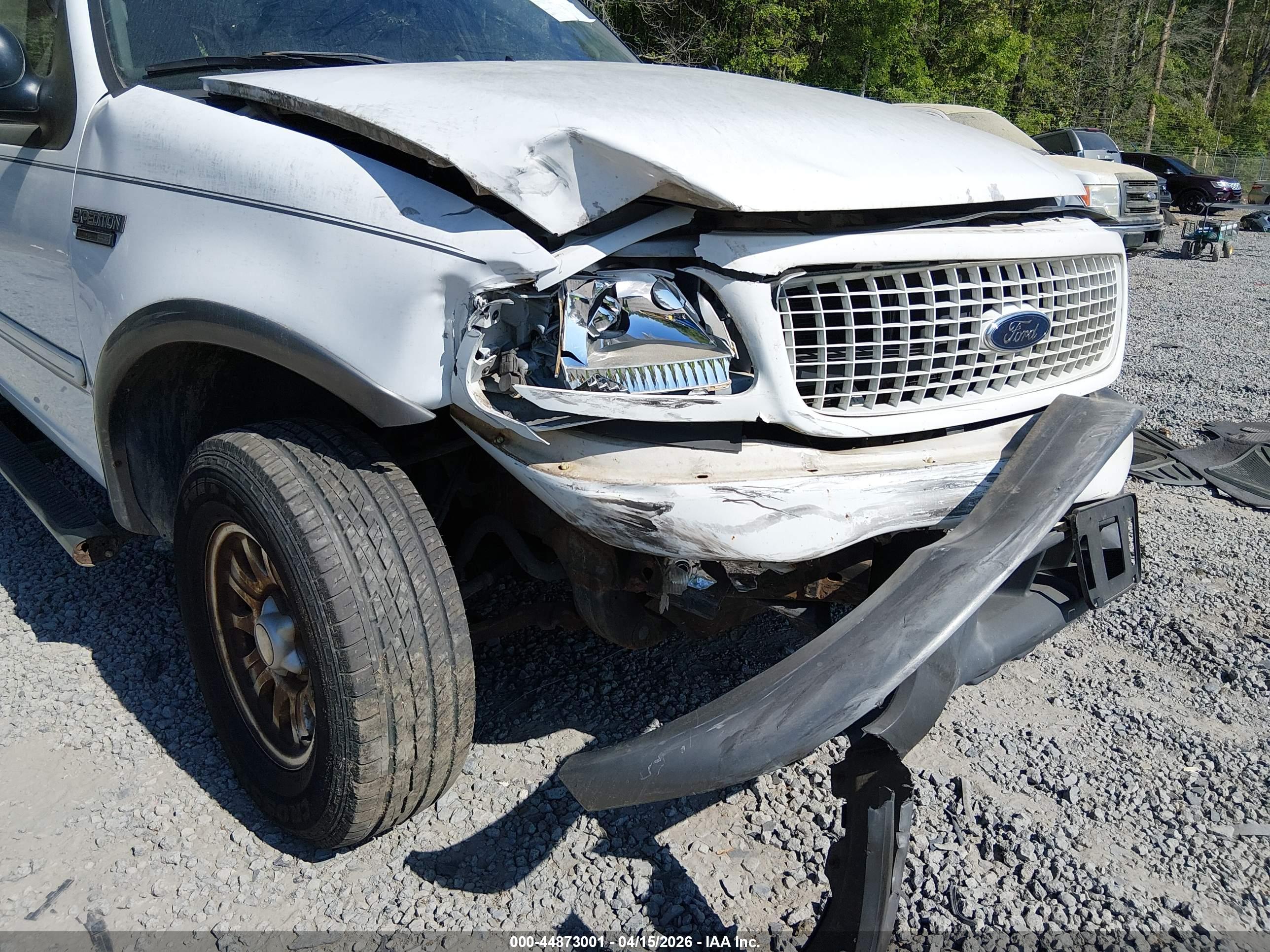 FORD EXPEDITION image 6