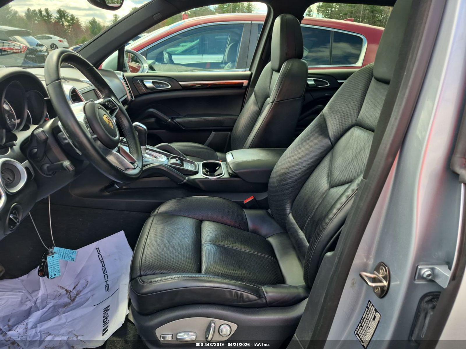 PORSCHE CAYENNE image 5
