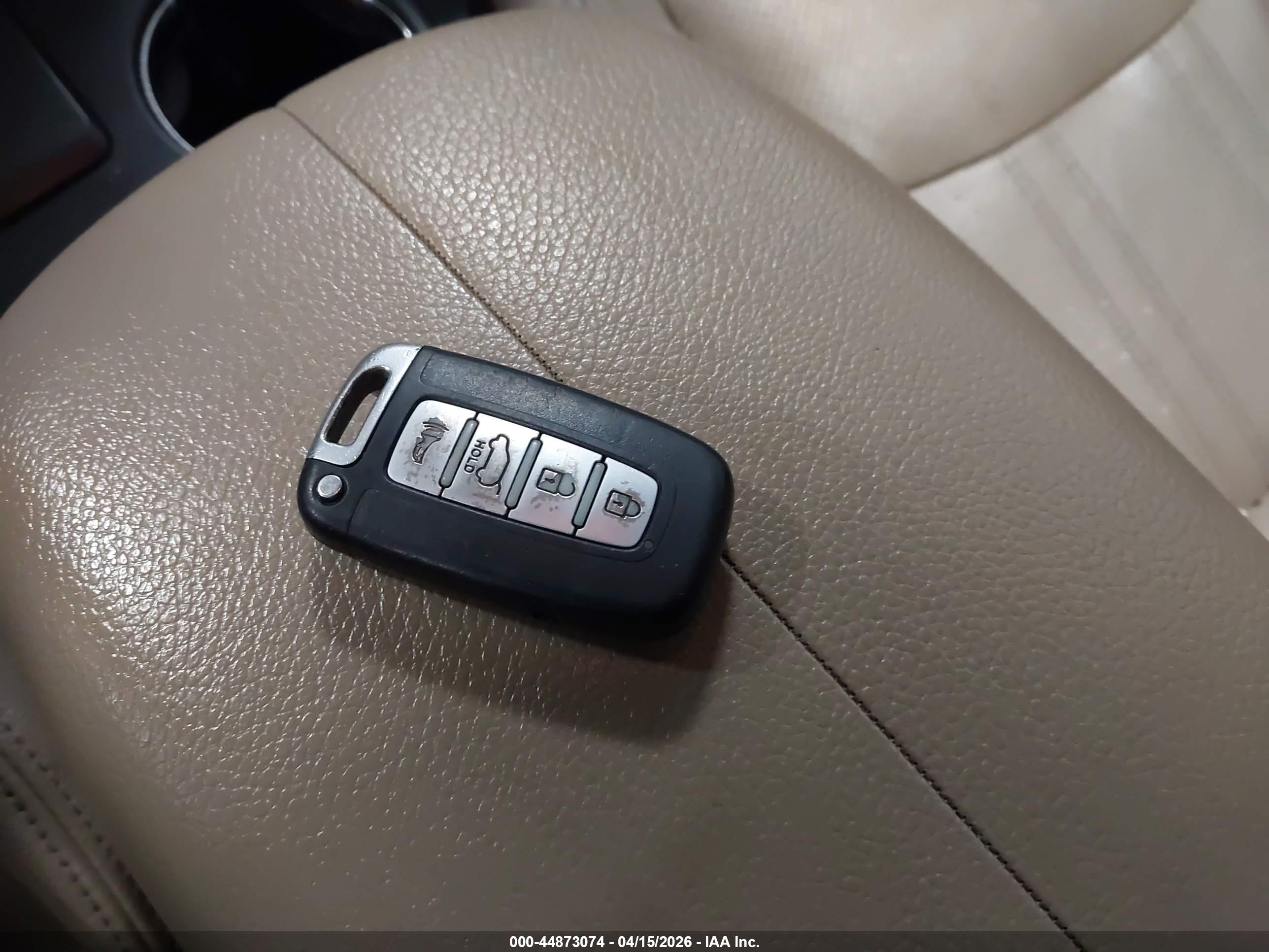KIA SORENTO image 11