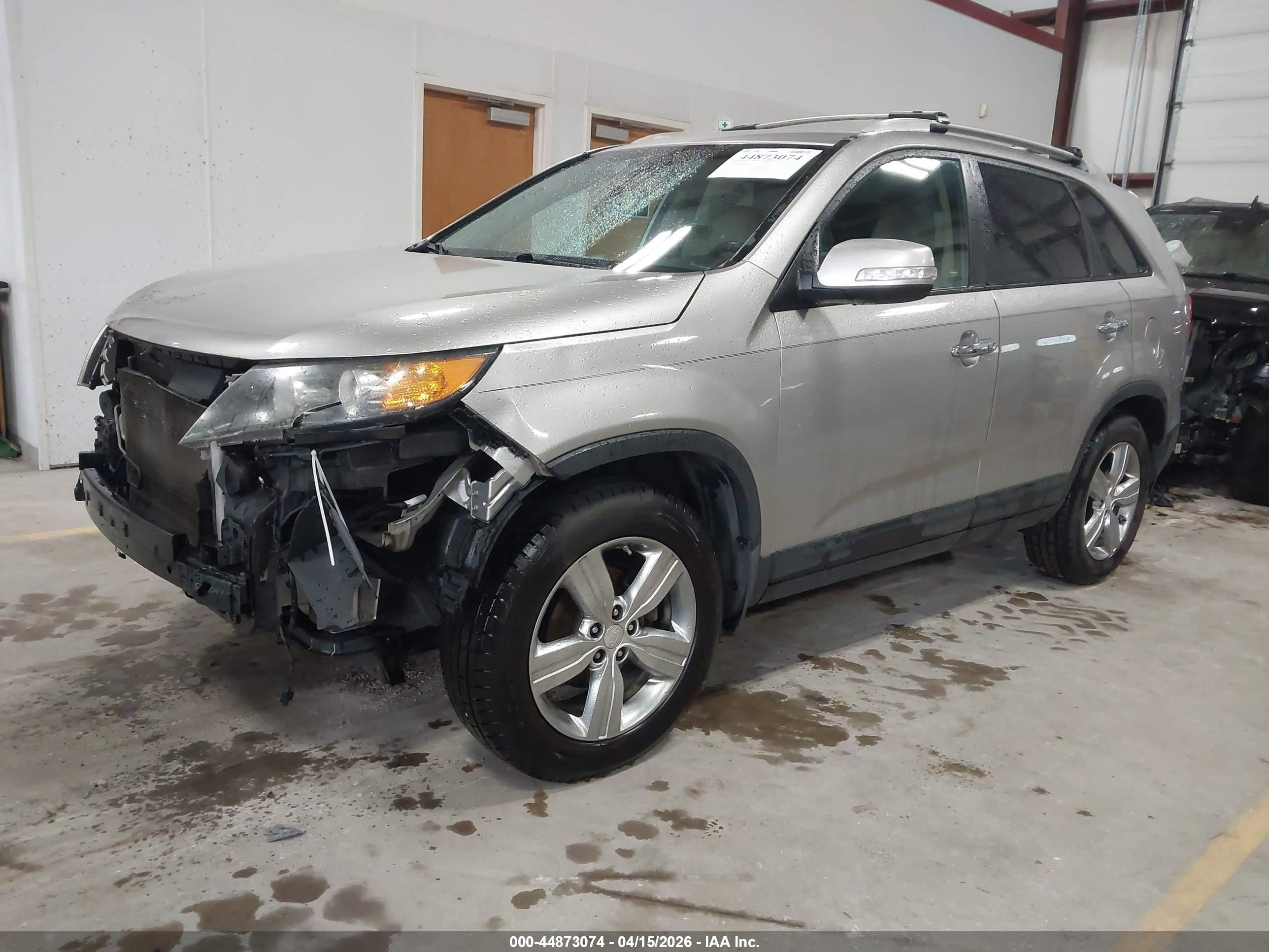 KIA SORENTO image 2