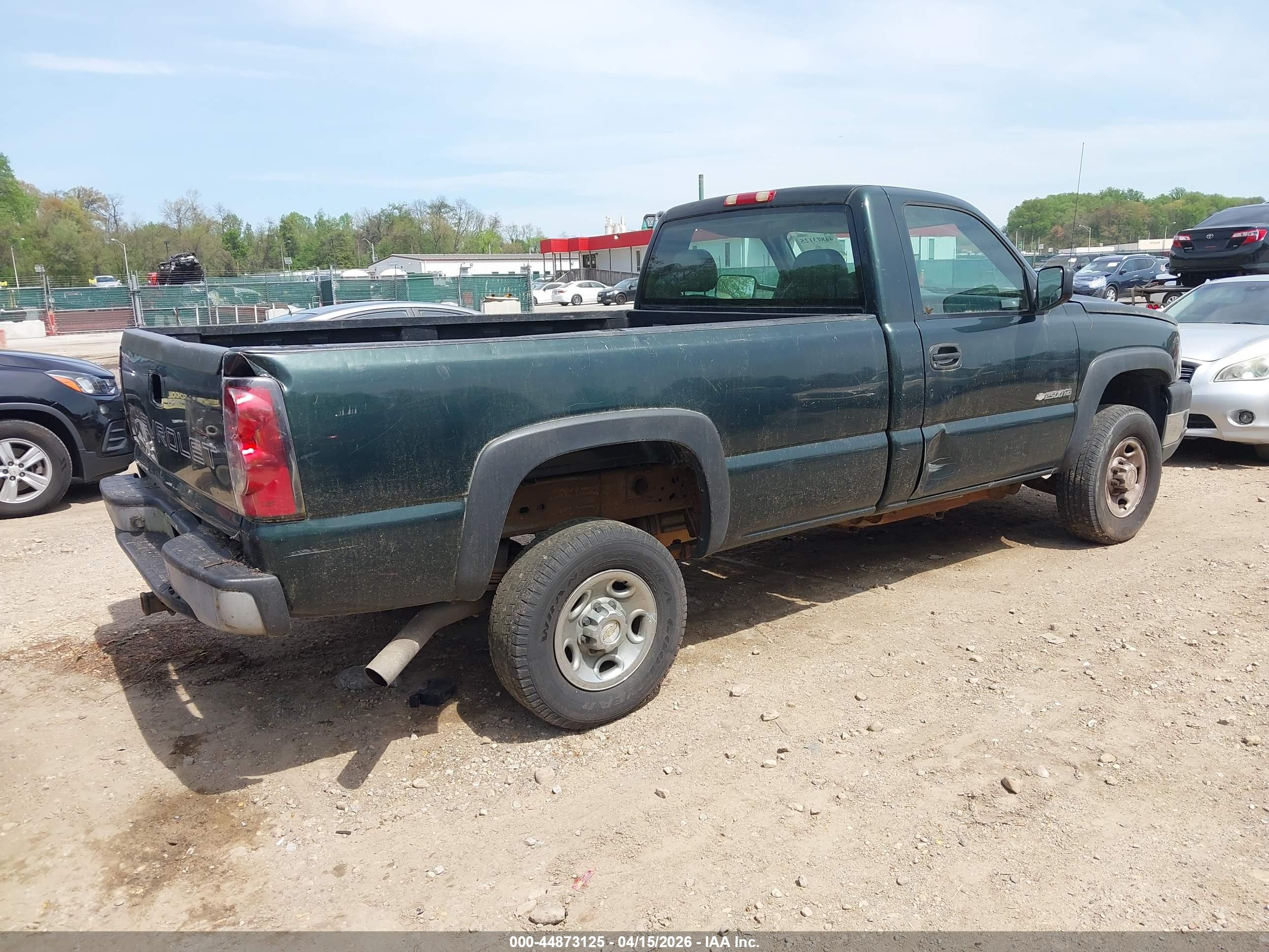 CHEVROLET SILVERADO image 4