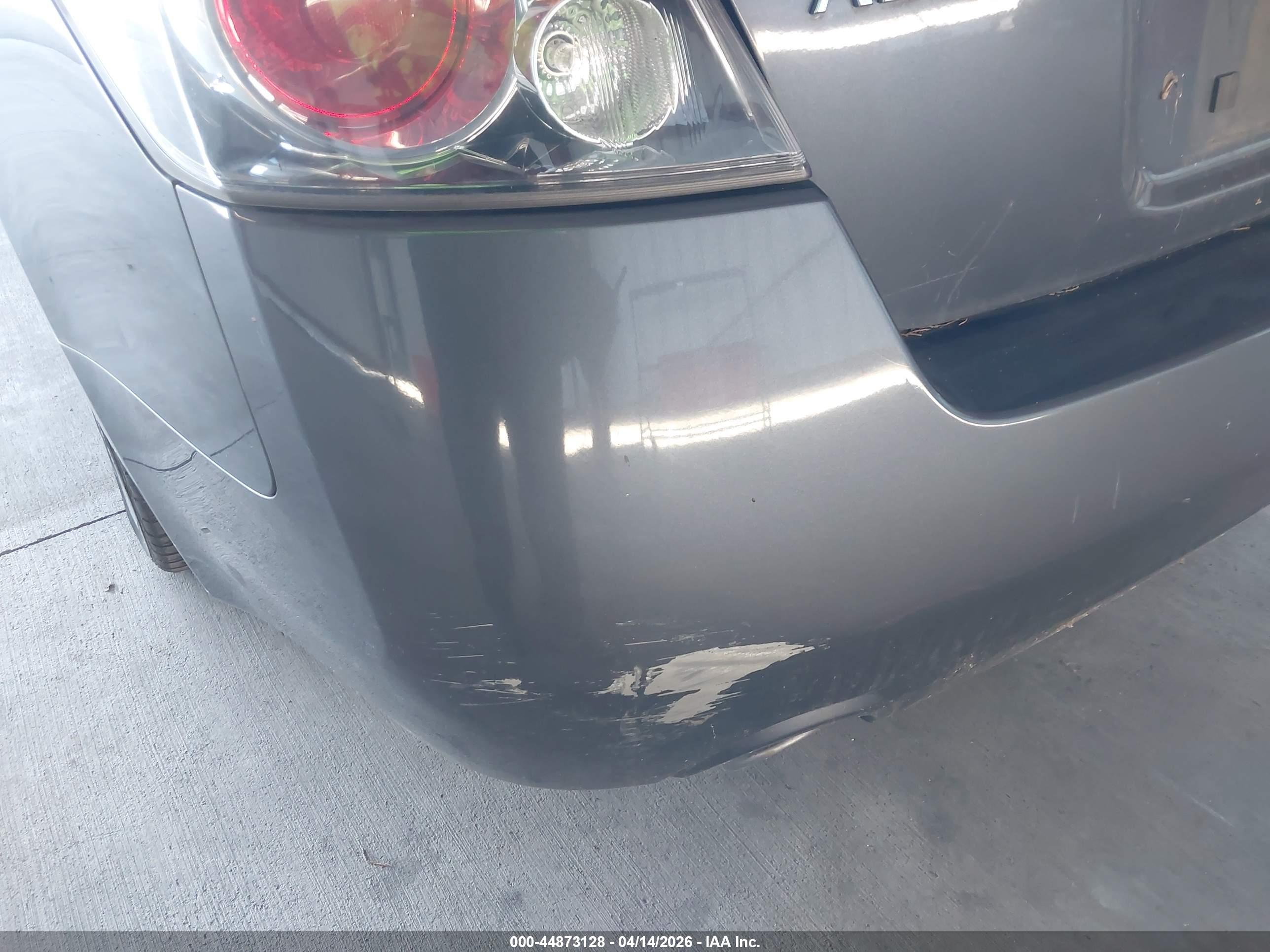 NISSAN ALTIMA image 6