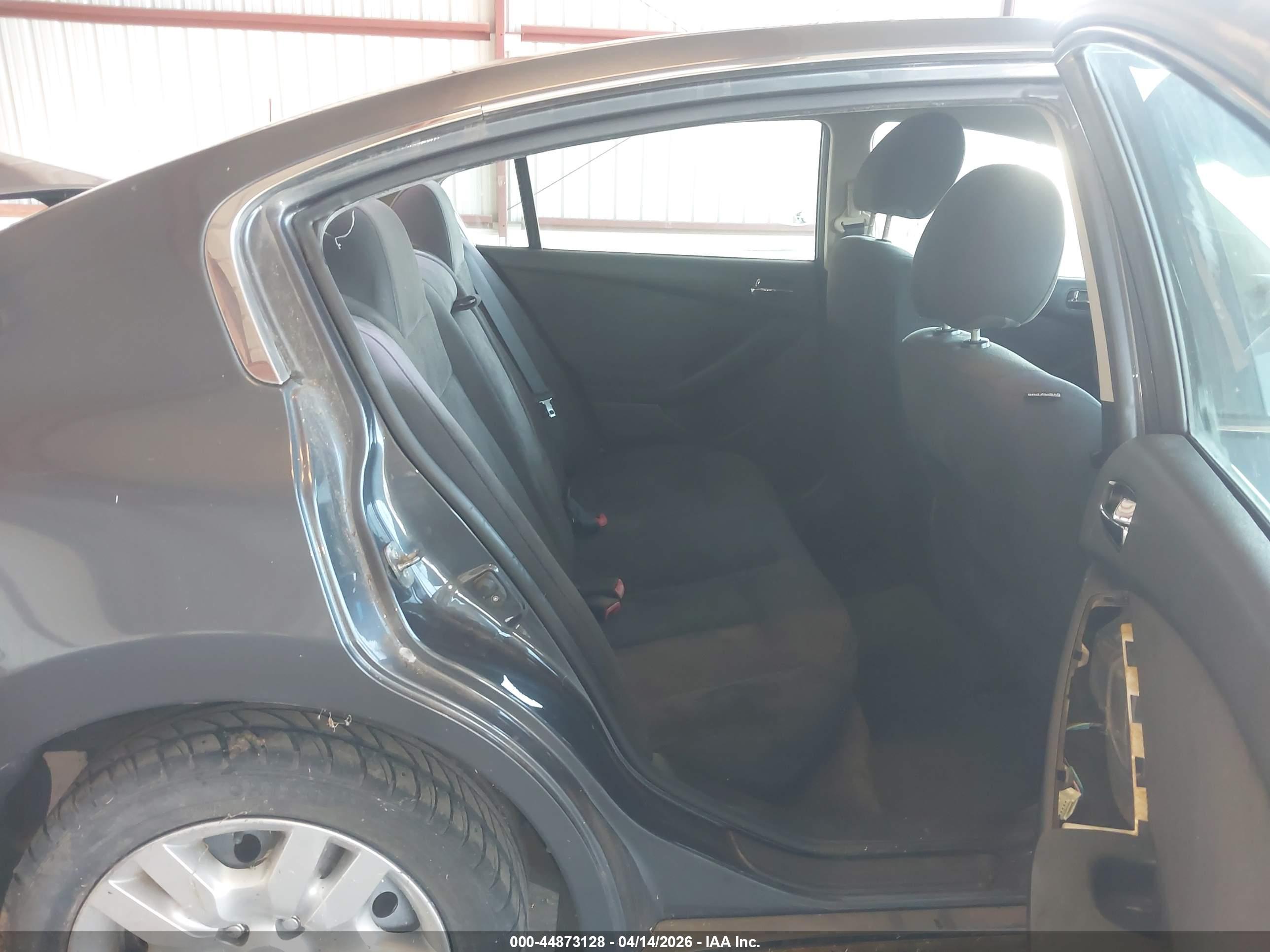 NISSAN ALTIMA image 8