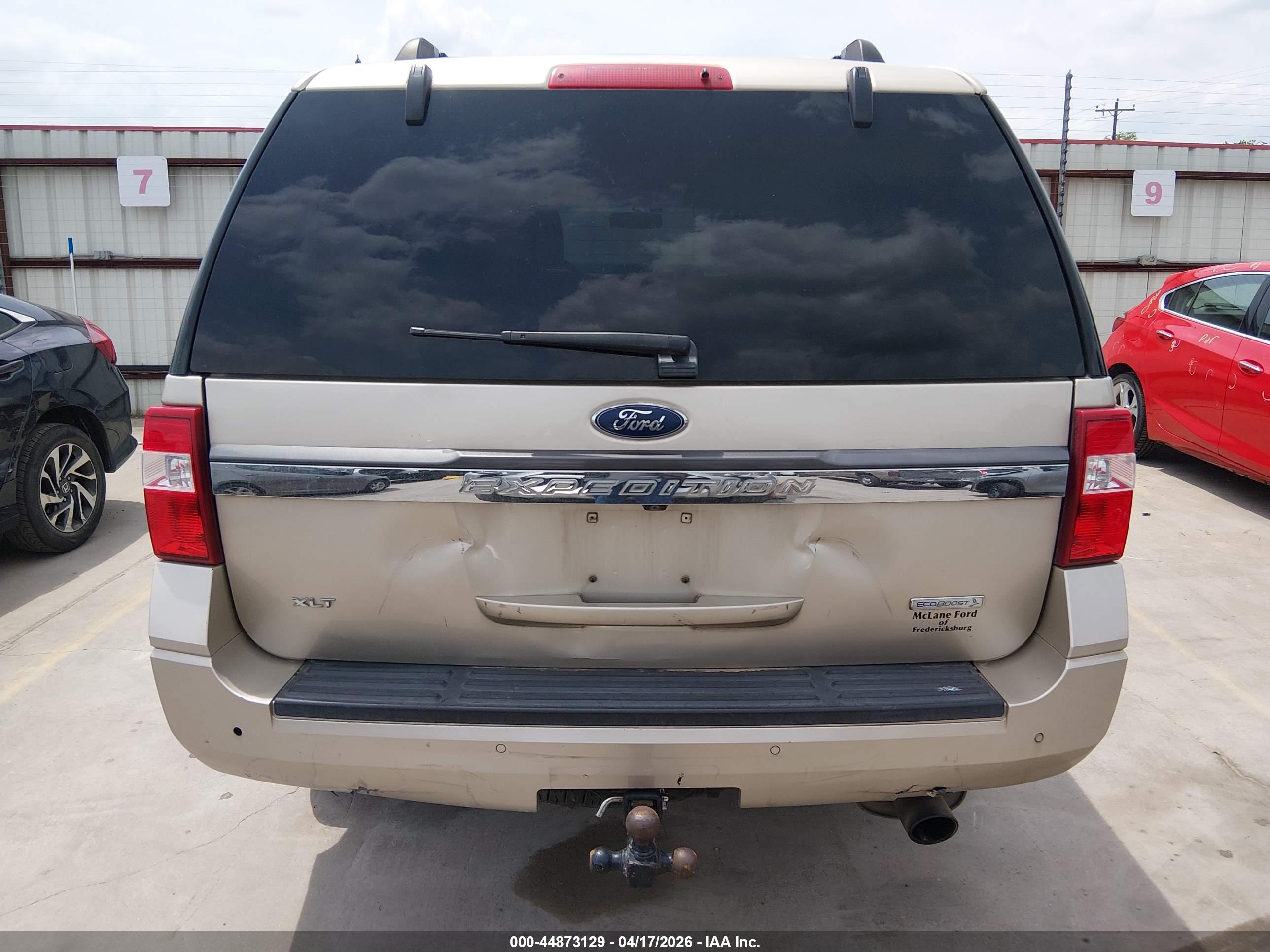 FORD EXPEDITION image 6