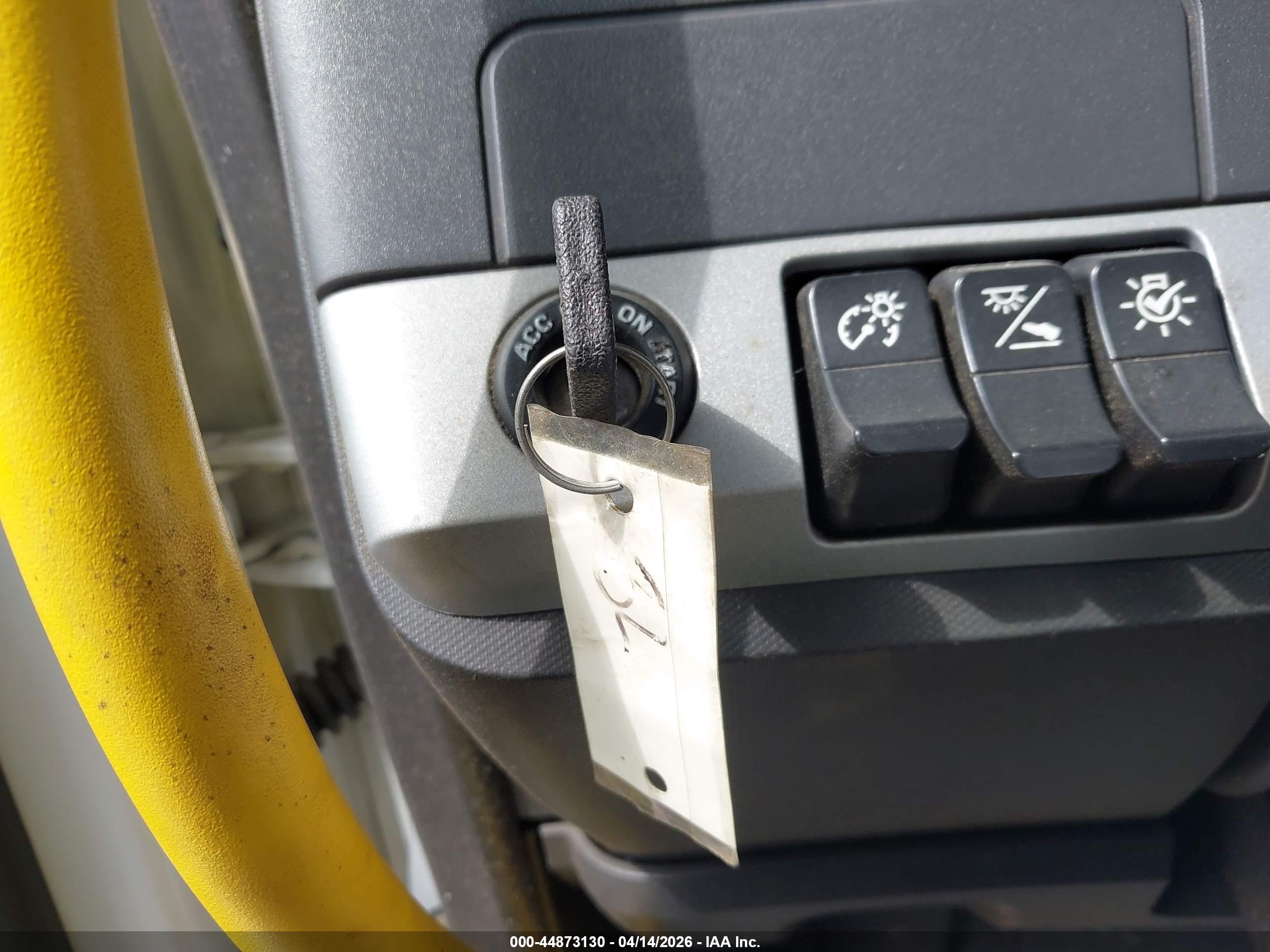 KENWORTH T880 image 11