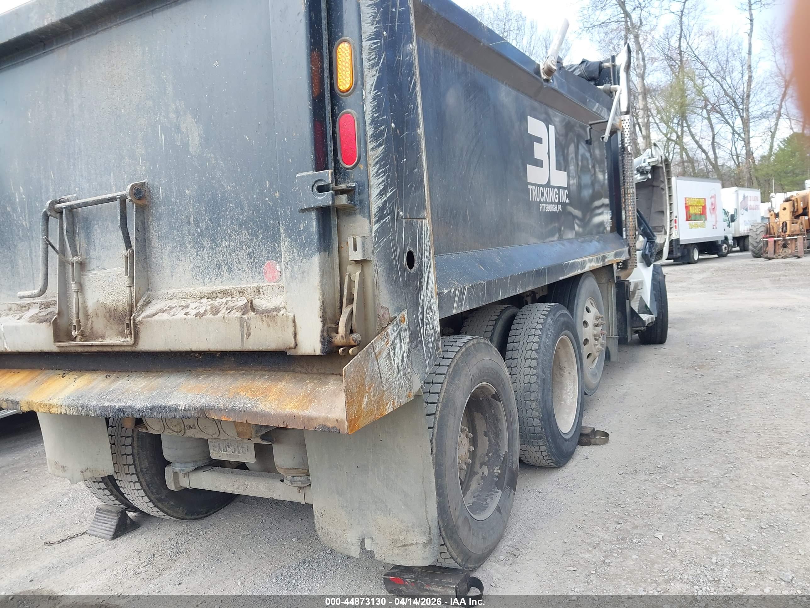 KENWORTH T880 image 4