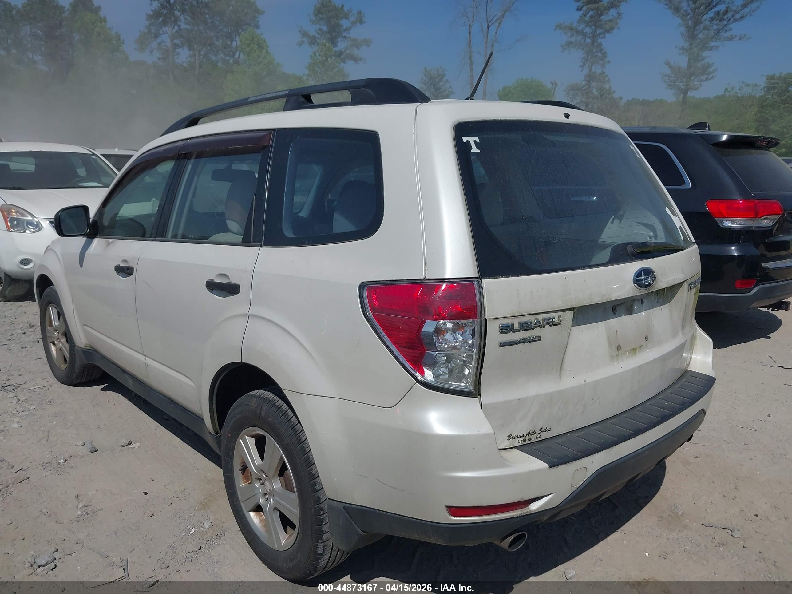 SUBARU FORESTER image 3