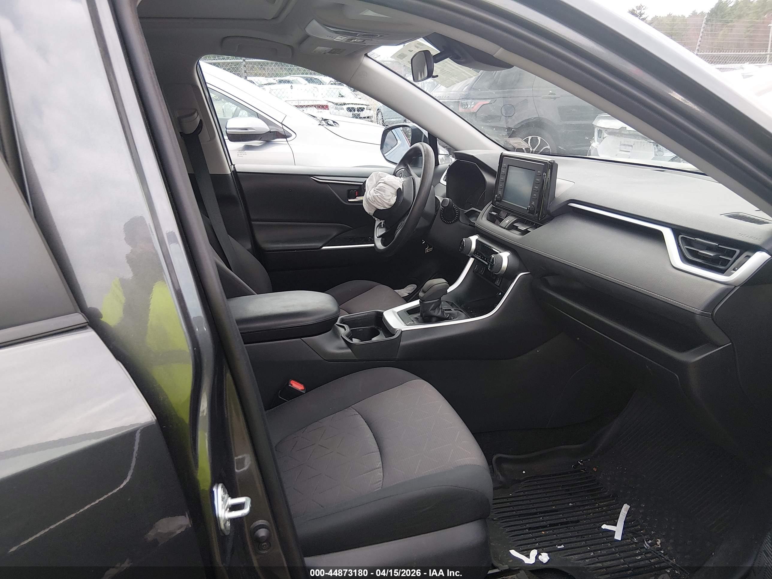 TOYOTA RAV4 image 5
