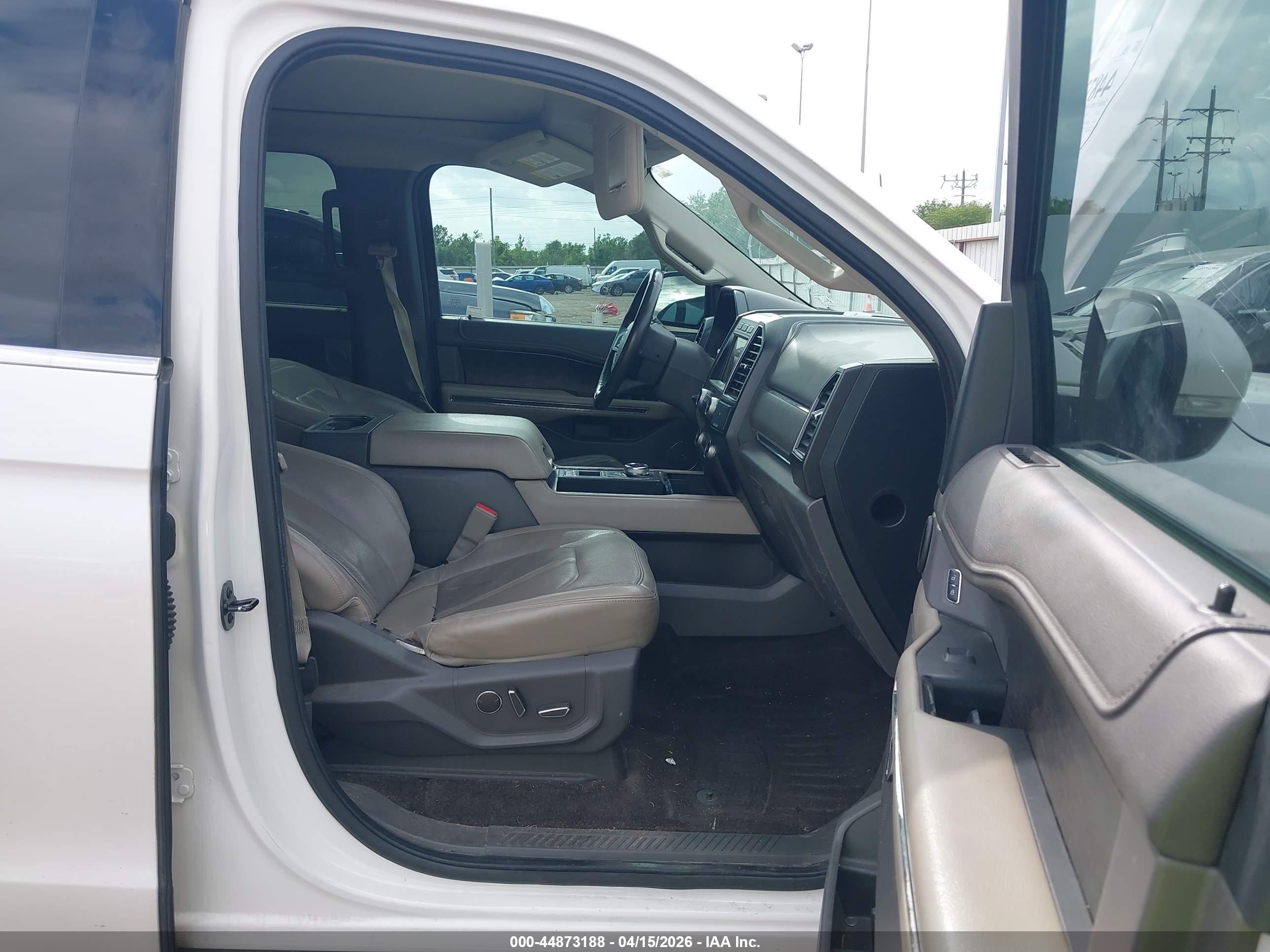 FORD EXPEDITION image 5