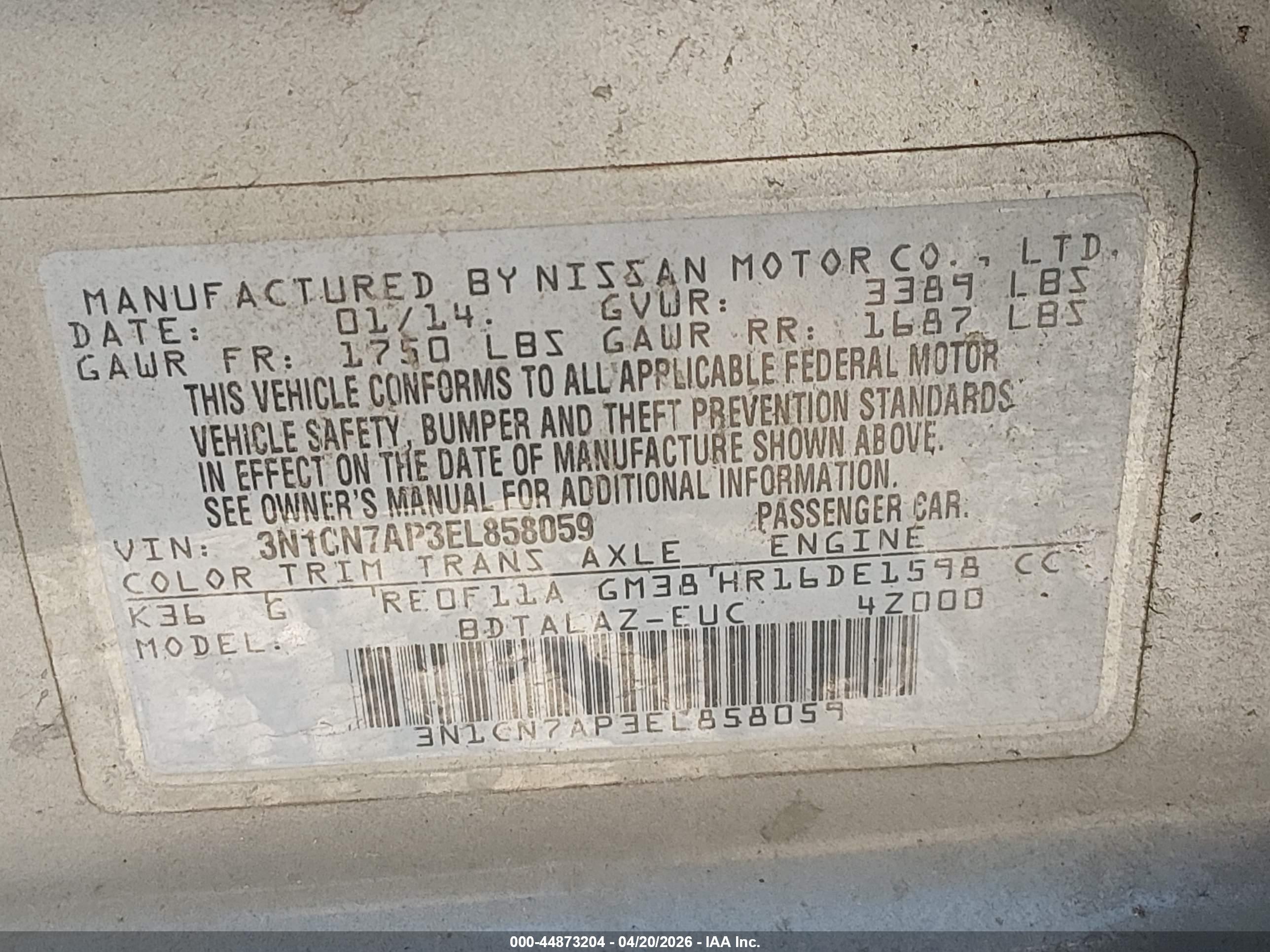 NISSAN VERSA image 9