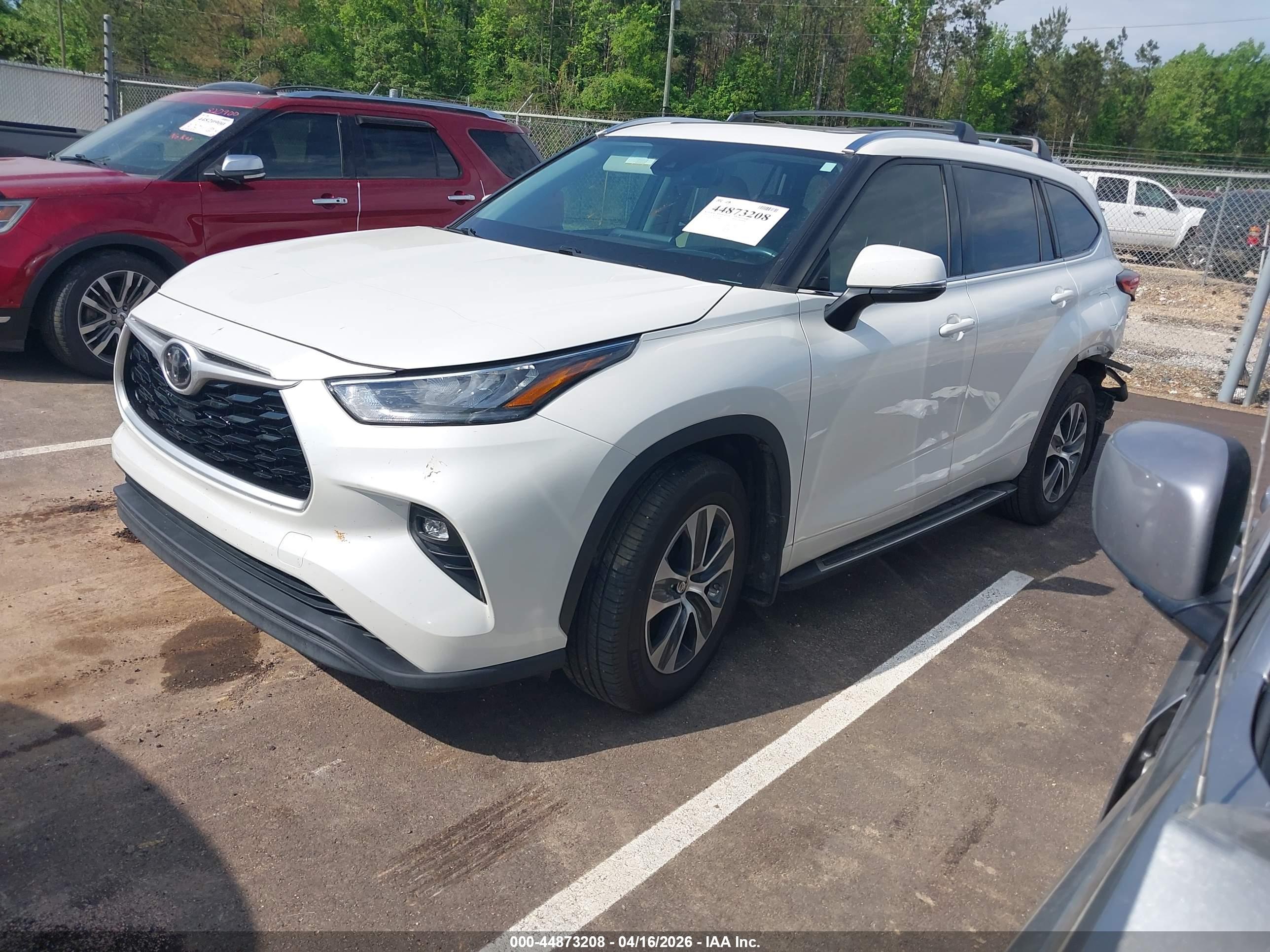 TOYOTA HIGHLANDER image 2
