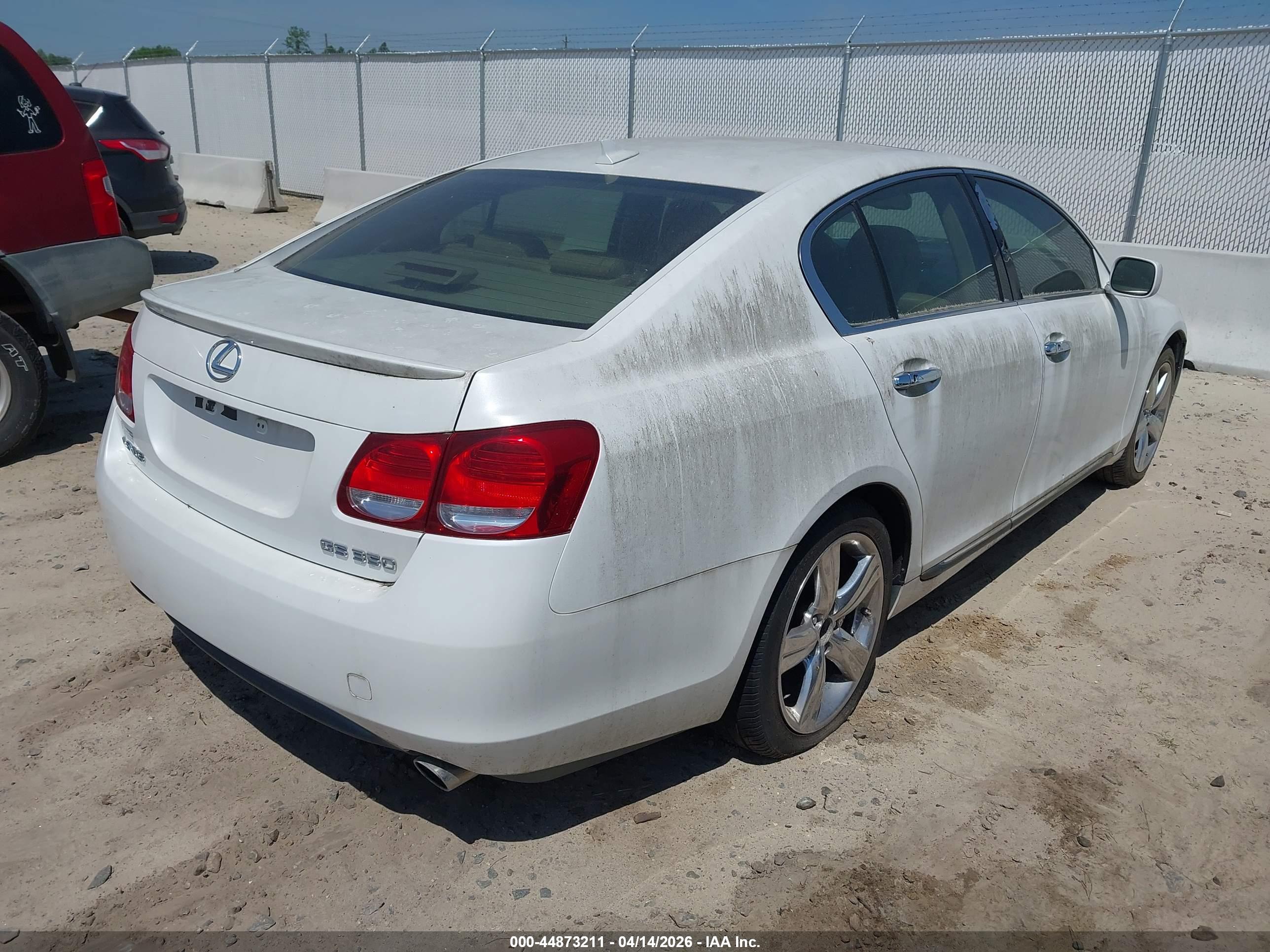 LEXUS GS image 4