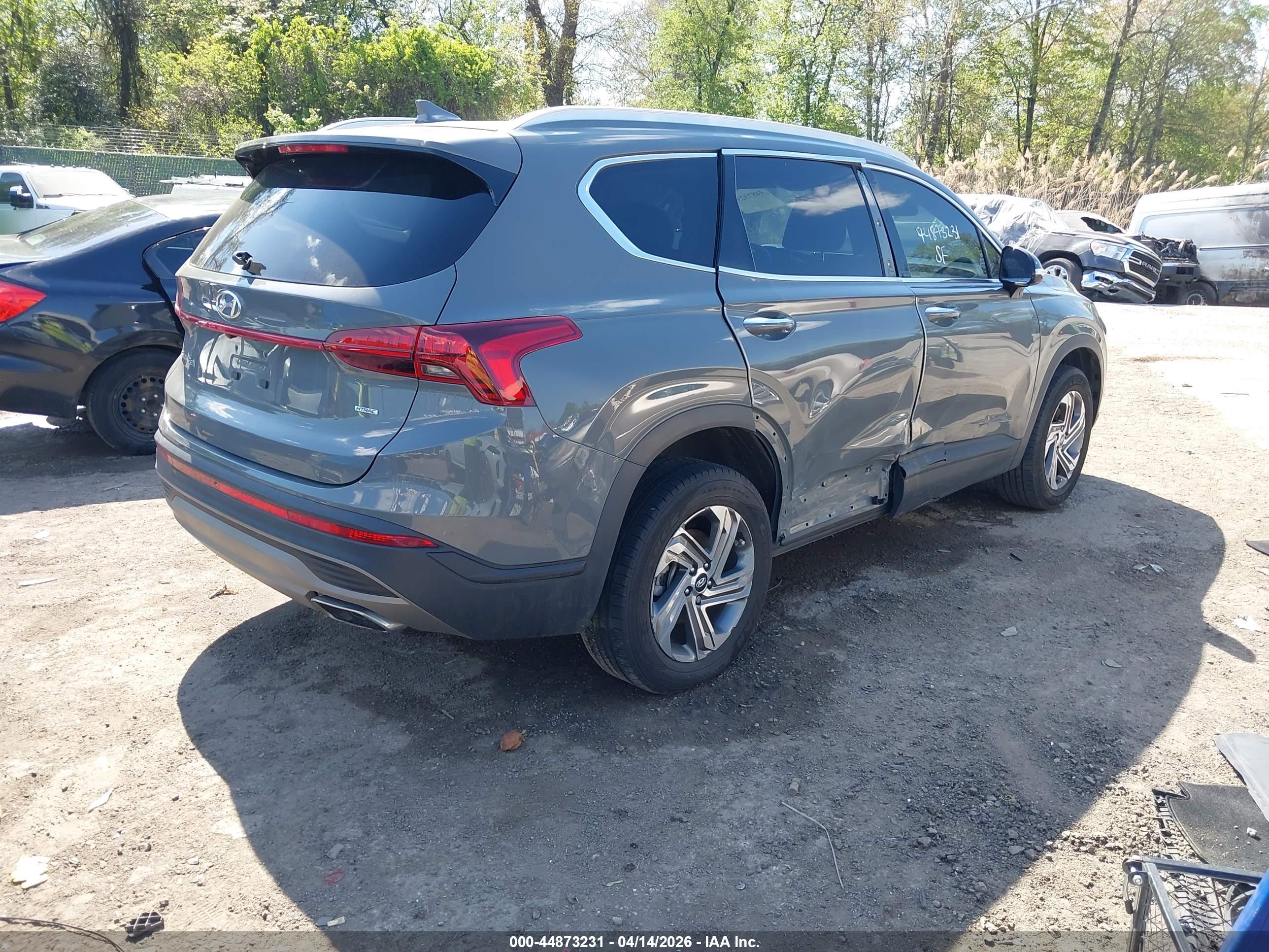 HYUNDAI SANTA image 4