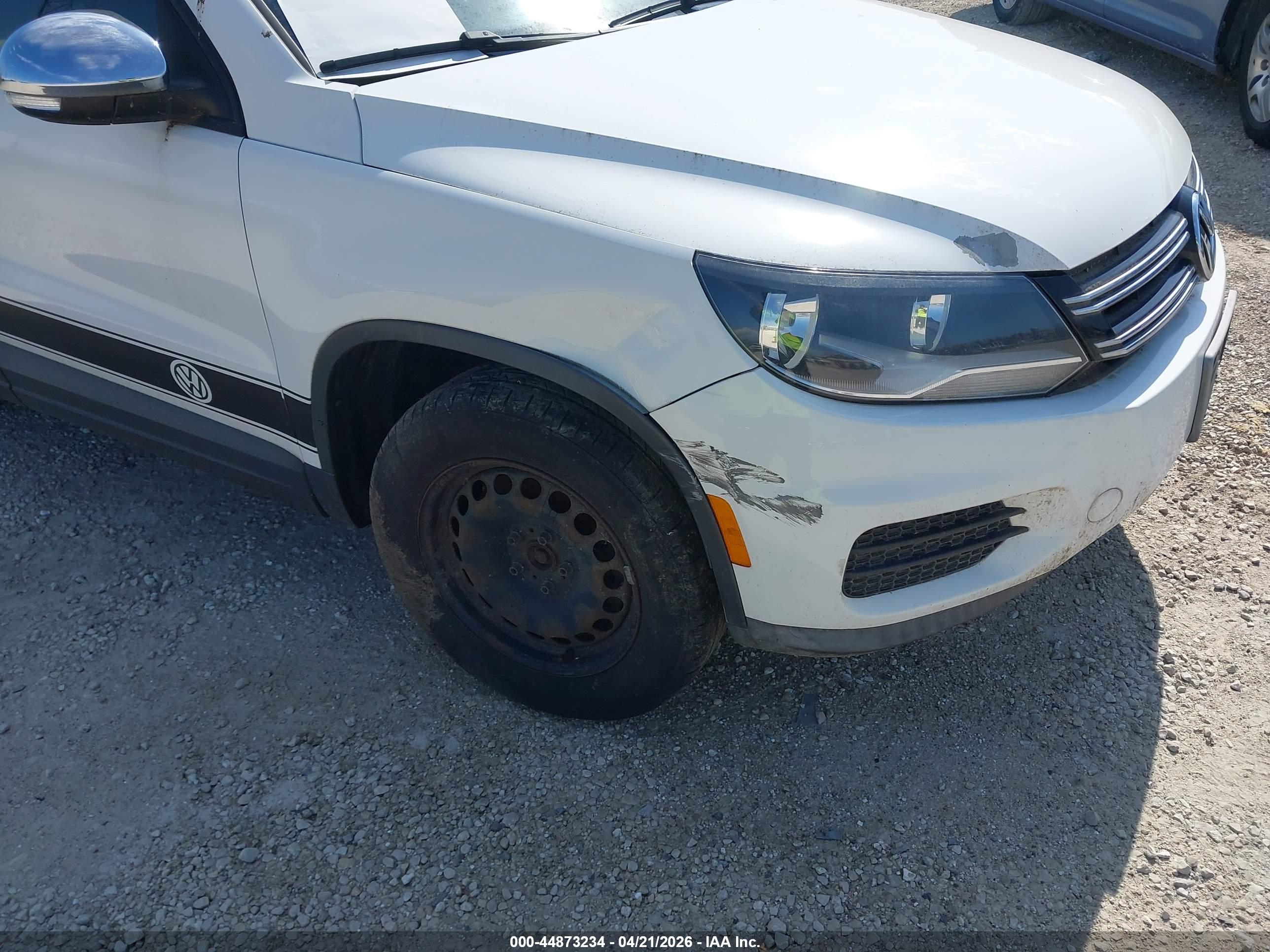 VOLKSWAGEN TIGUAN image 6