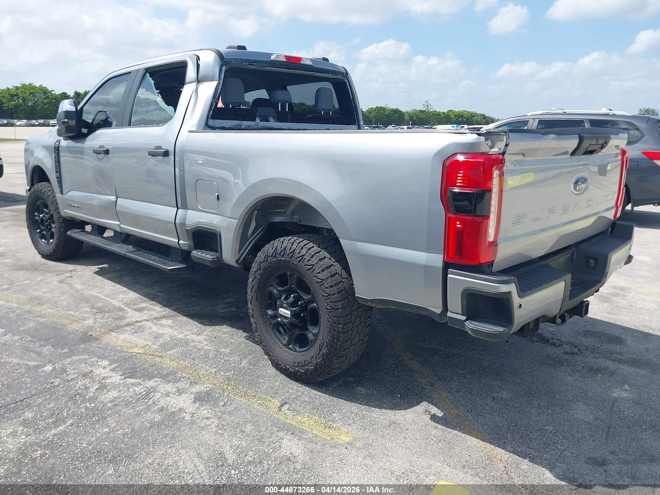 FORD F-250 image 3