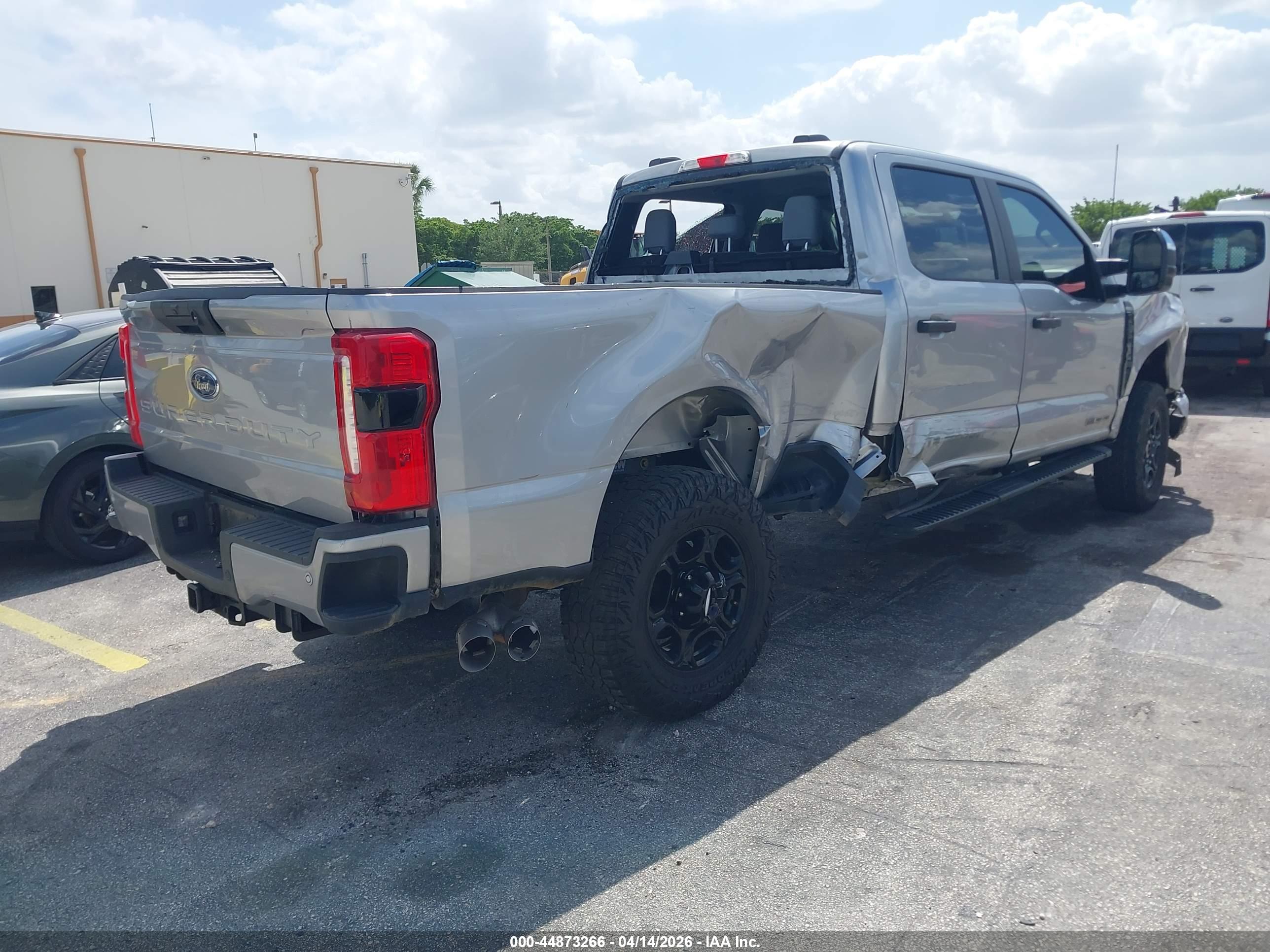 FORD F-250 image 4