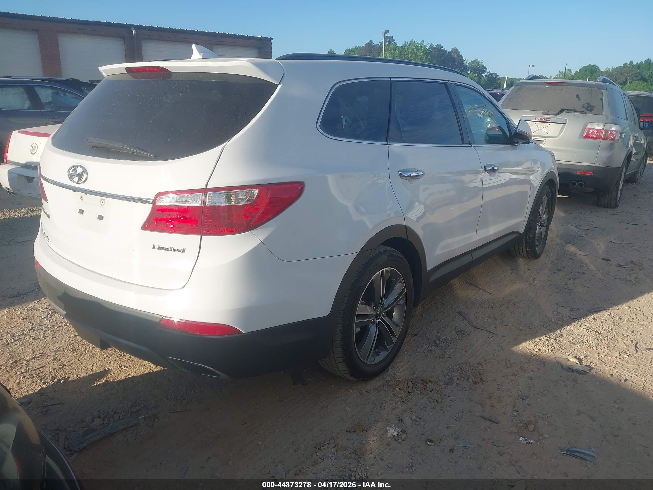 HYUNDAI SANTA image 4