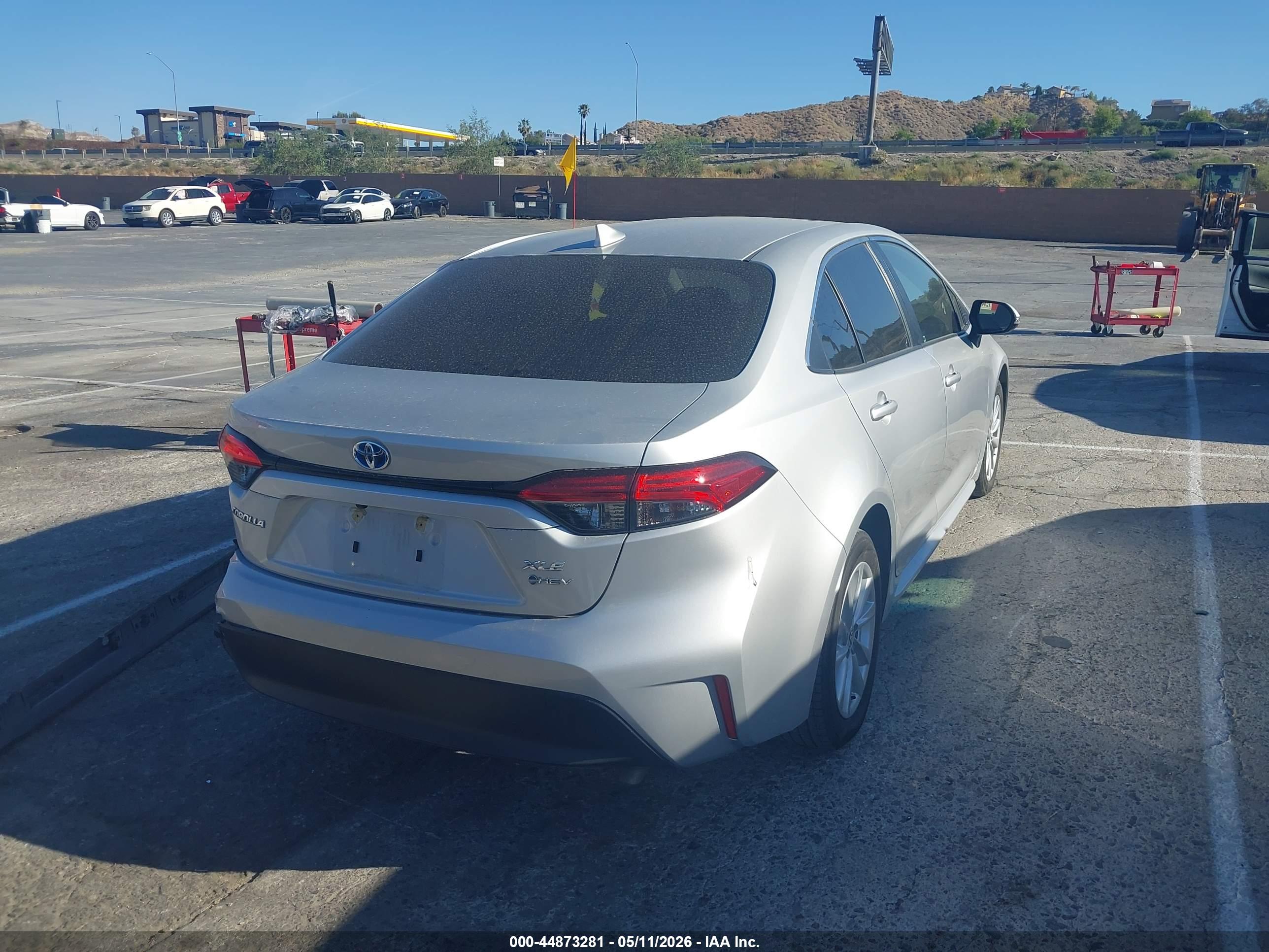 TOYOTA COROLLA image 4