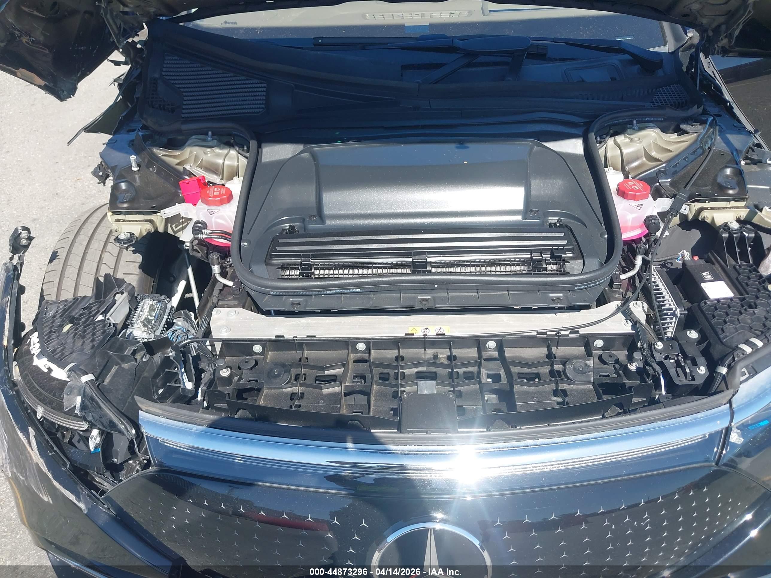 MERCEDES-BENZ EQS image 10