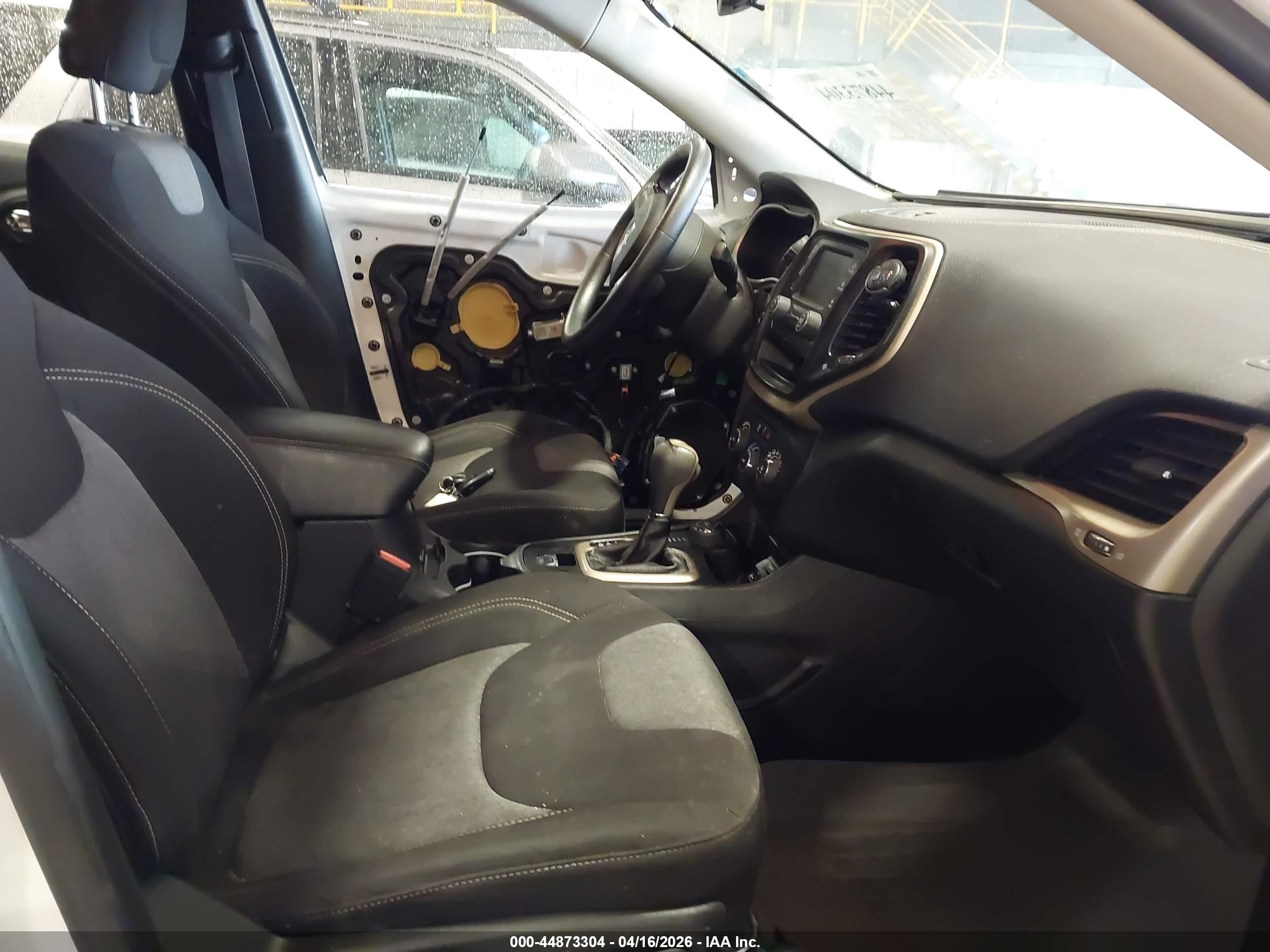 JEEP CHEROKEE image 5