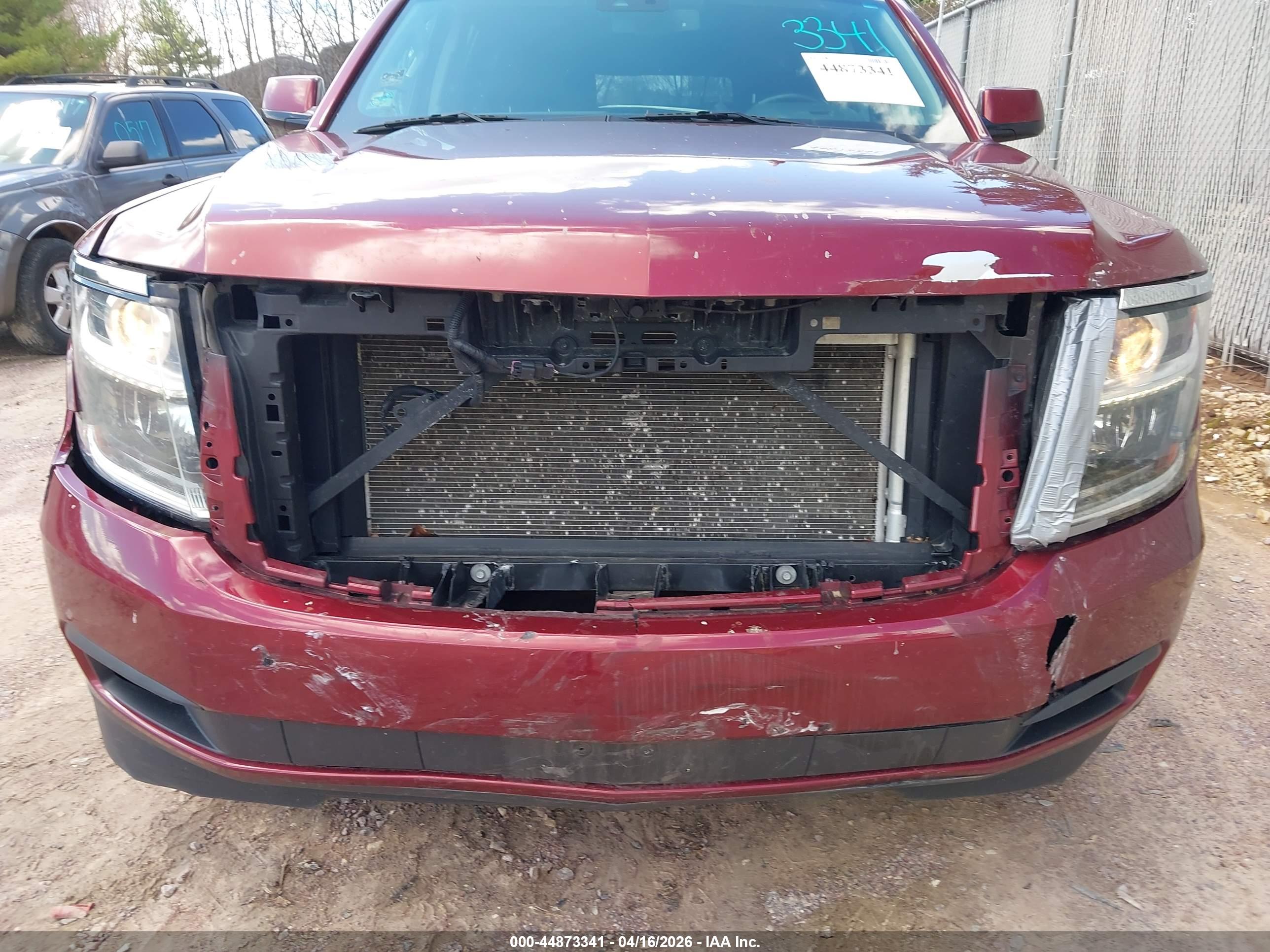 CHEVROLET SUBURBAN image 6