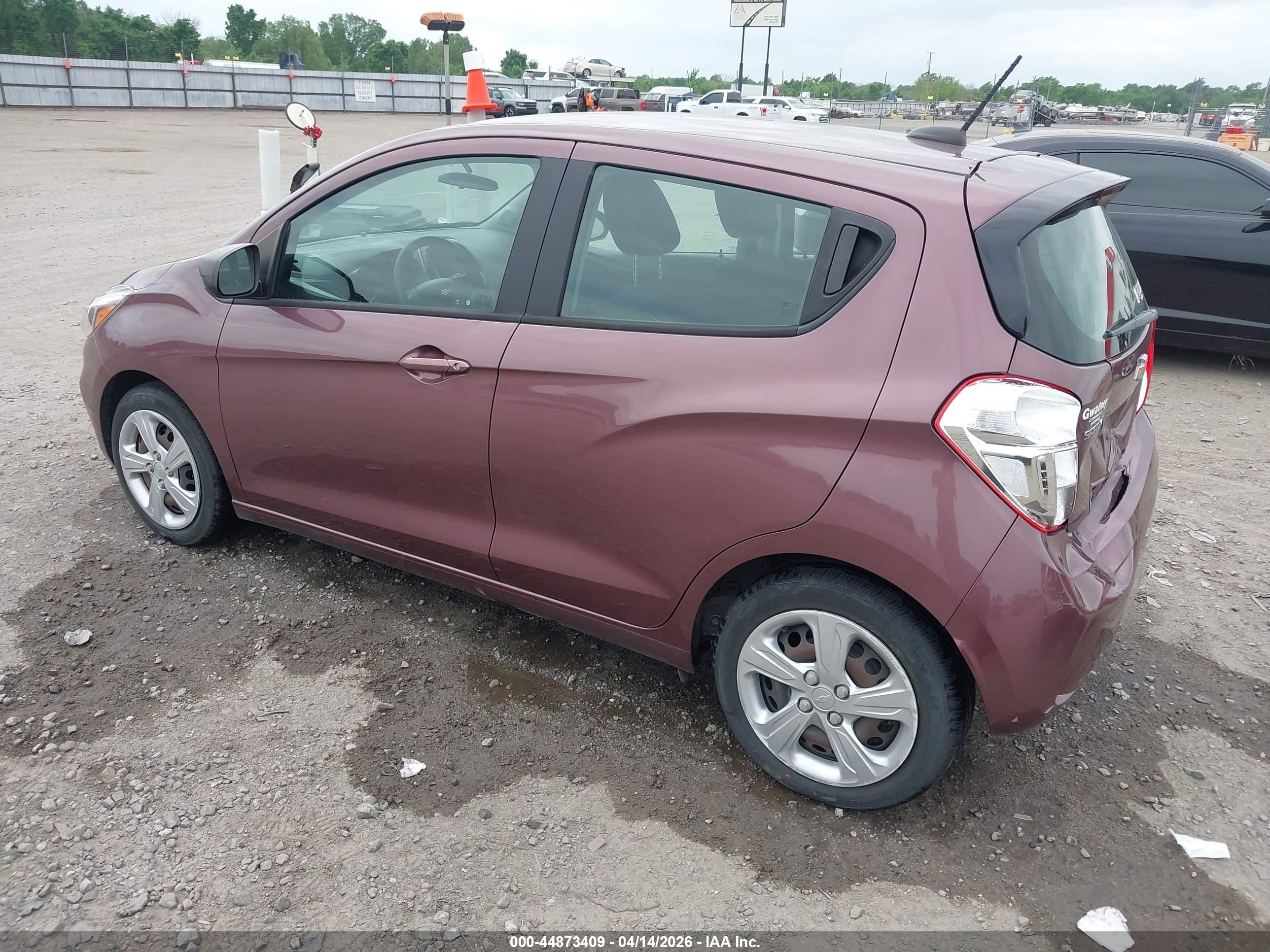 CHEVROLET SPARK image 3