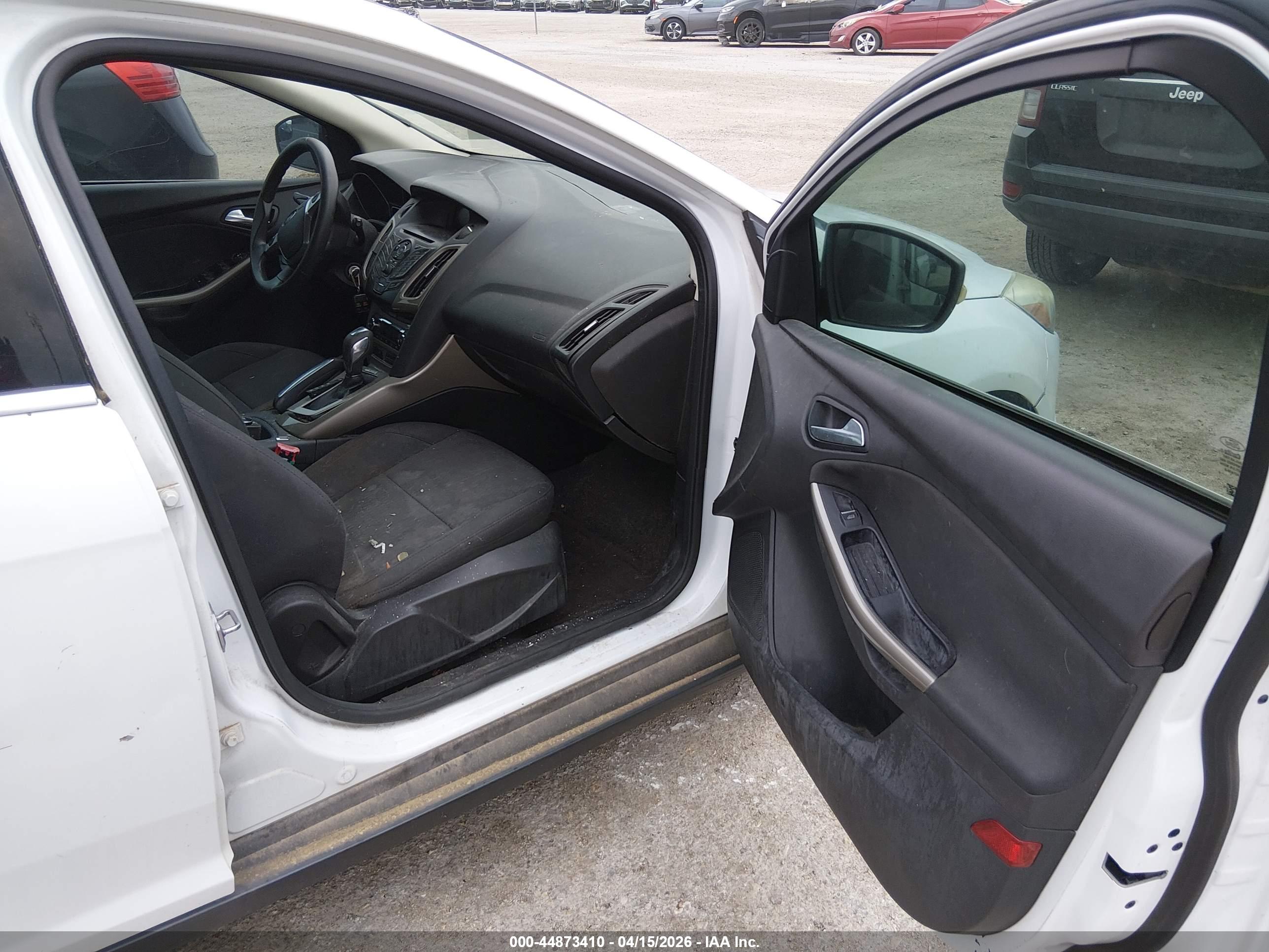 FORD FOCUS image 5