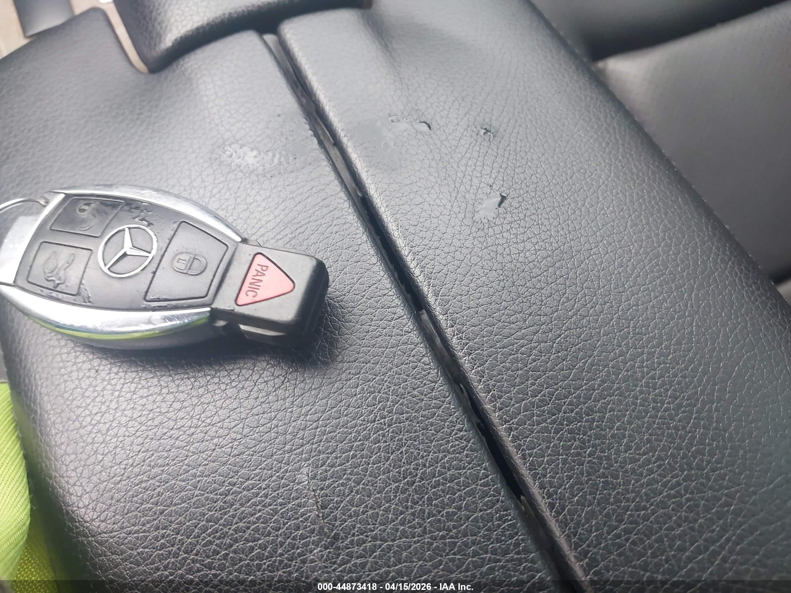 MERCEDES-BENZ E image 11