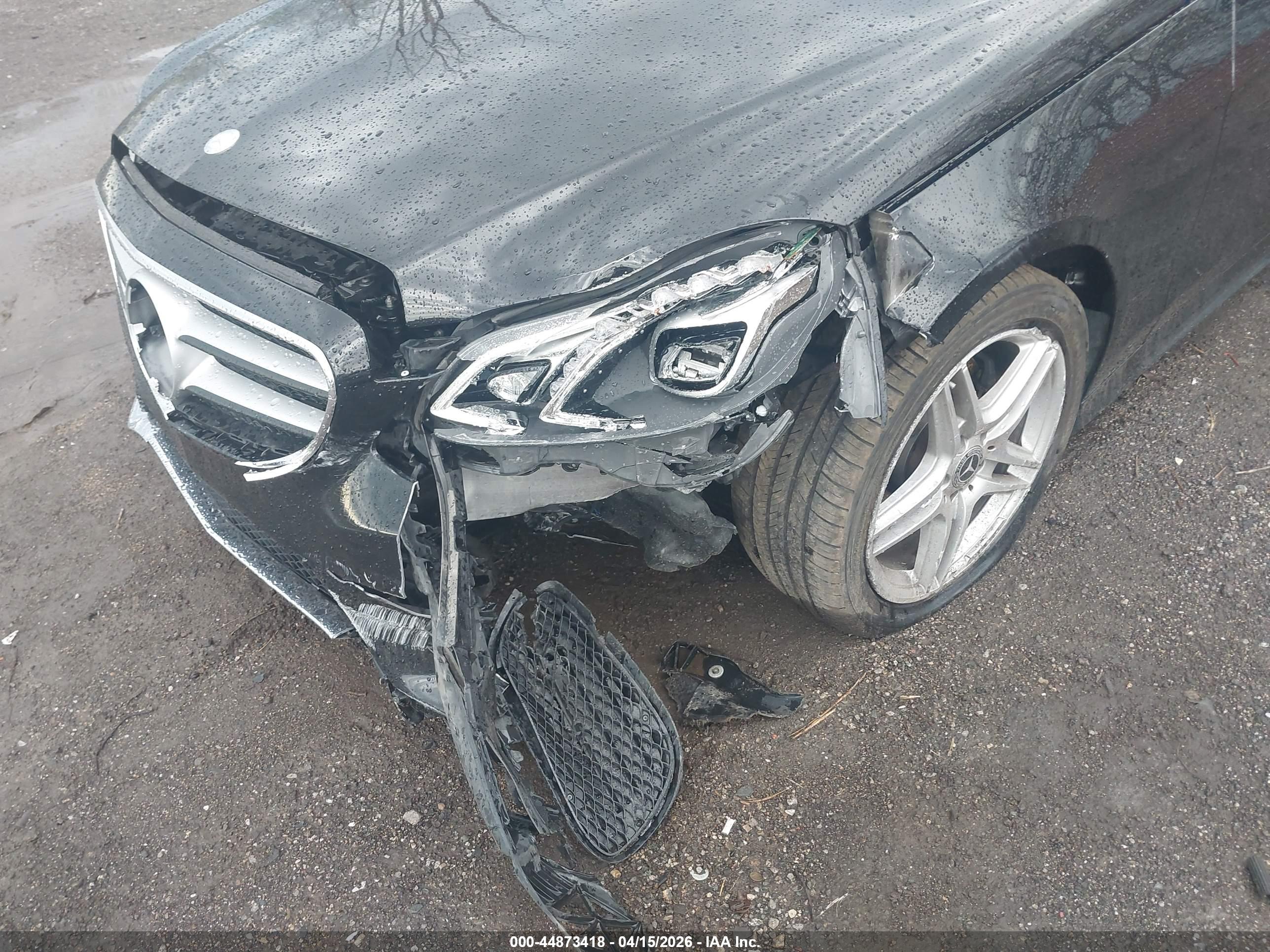 MERCEDES-BENZ E image 6