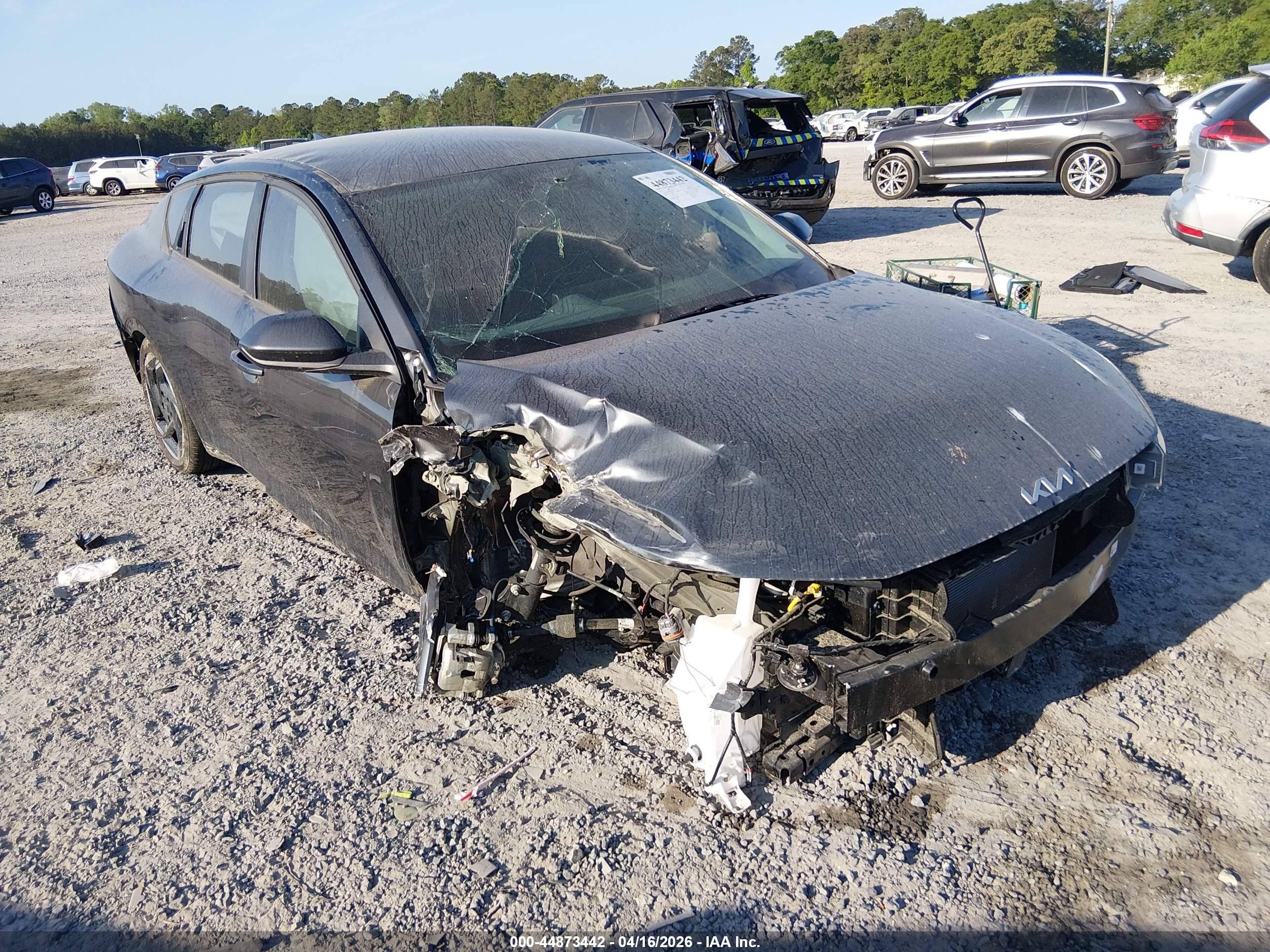 KIA K4 image 6