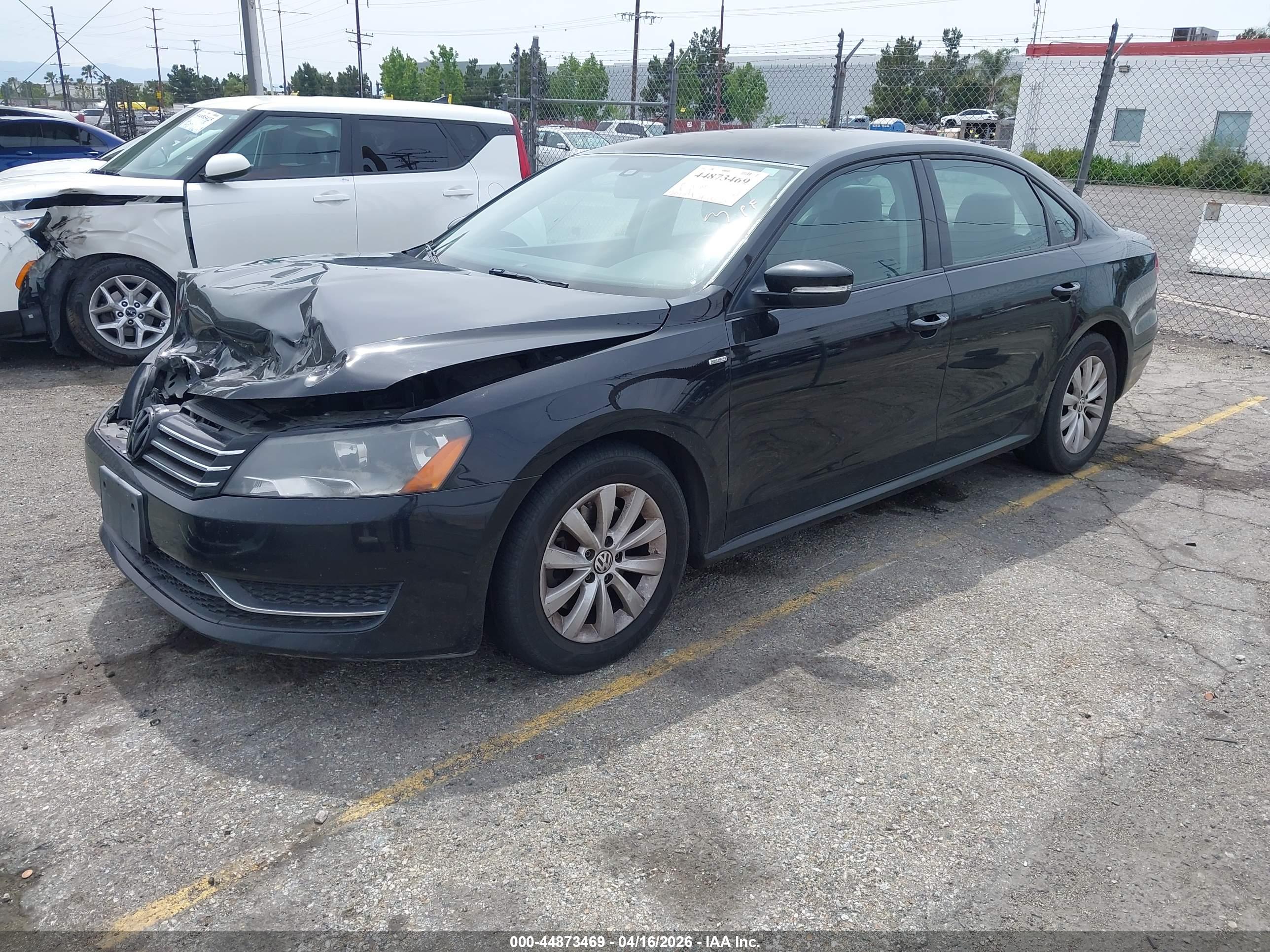 VOLKSWAGEN PASSAT image 2