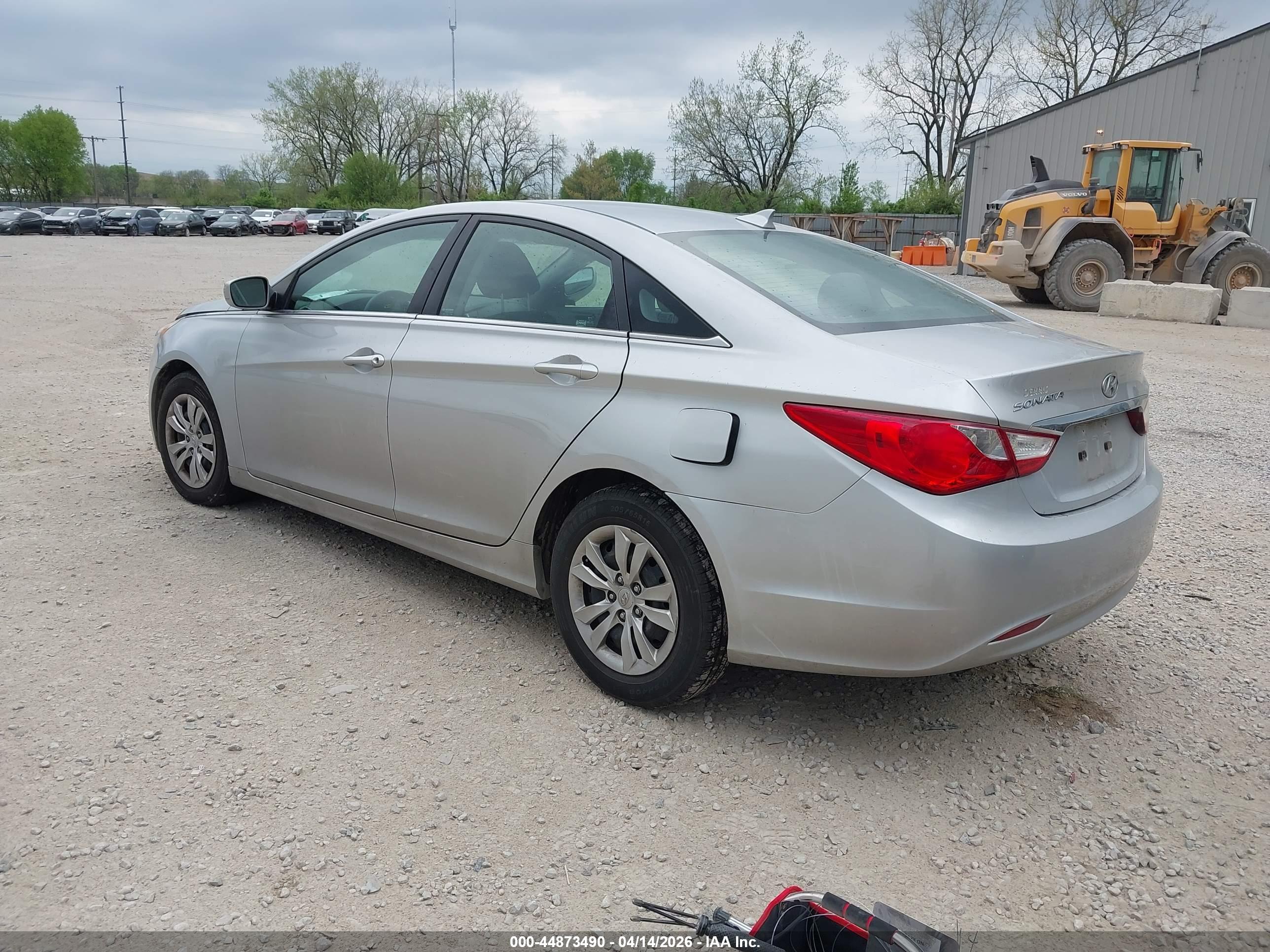 HYUNDAI SONATA image 3