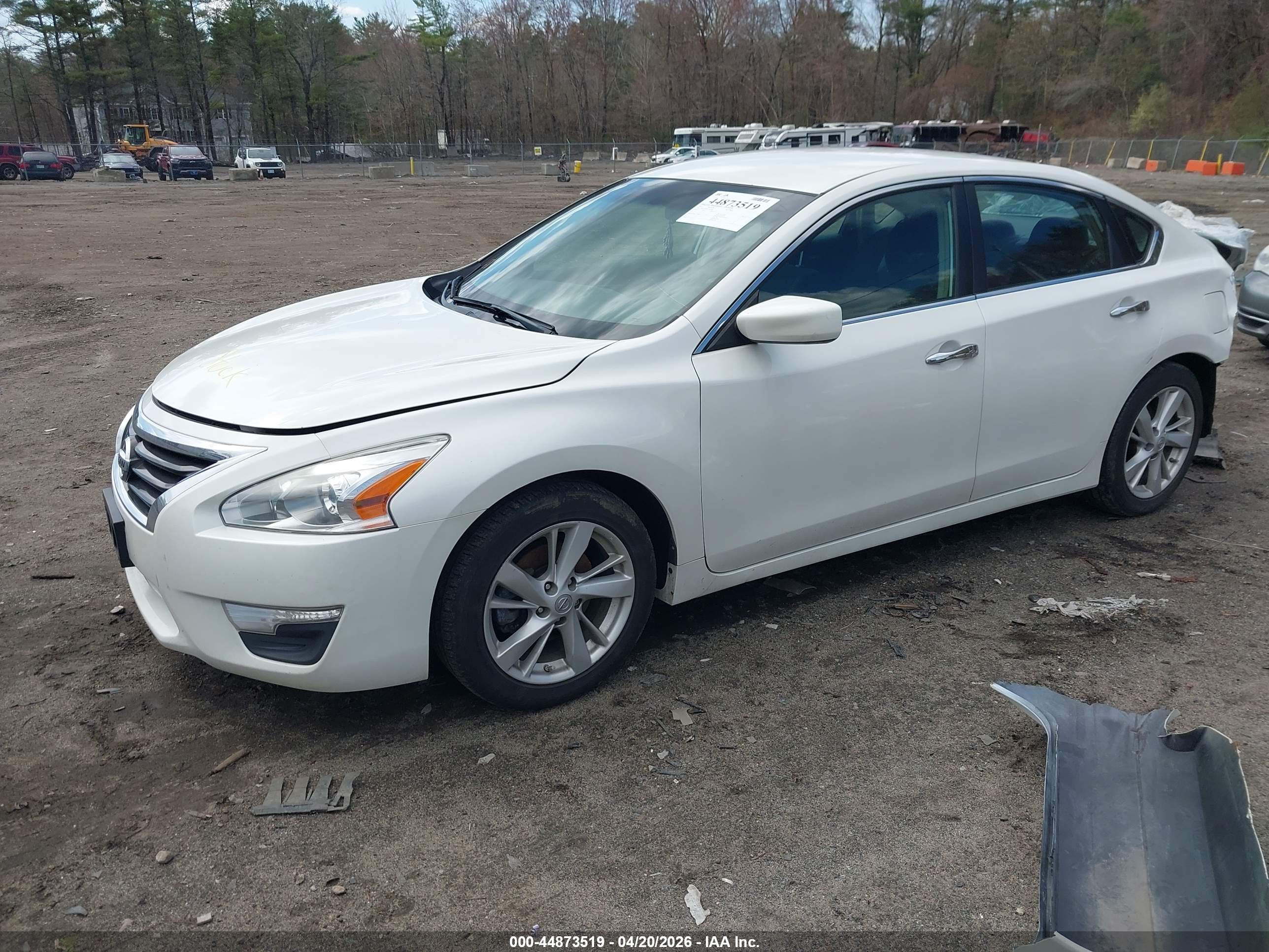 NISSAN ALTIMA image 2