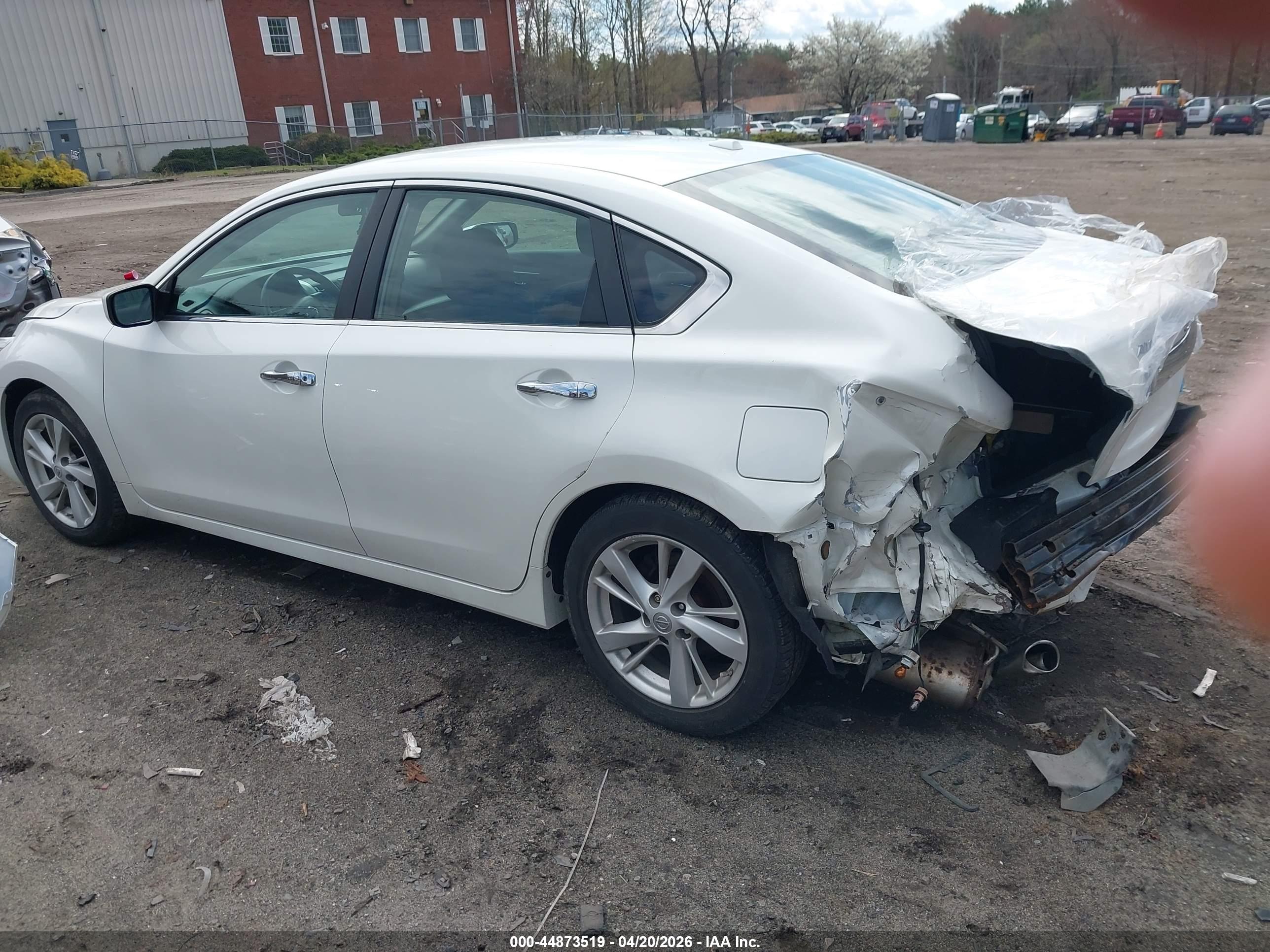 NISSAN ALTIMA image 3