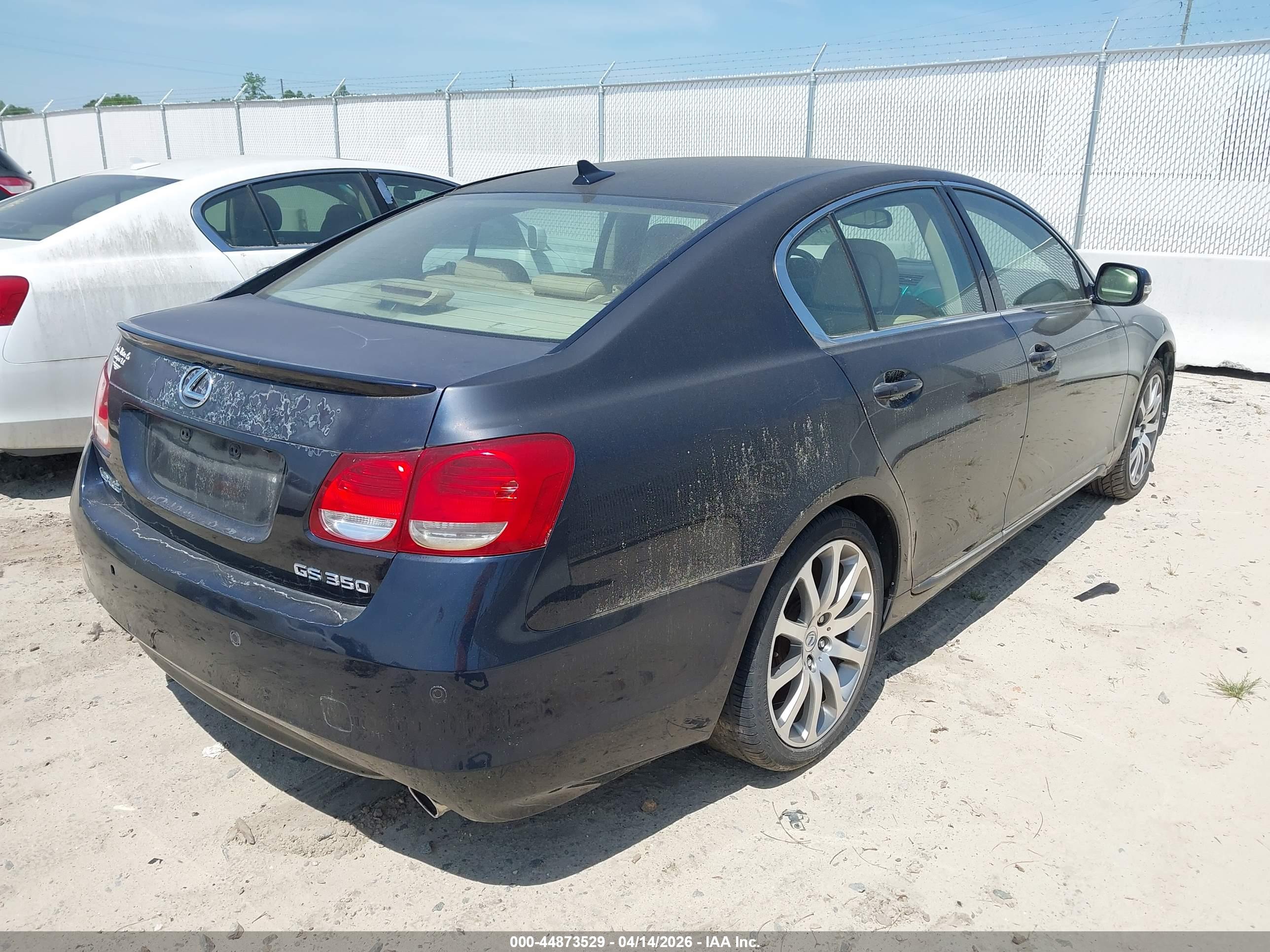 LEXUS GS image 4