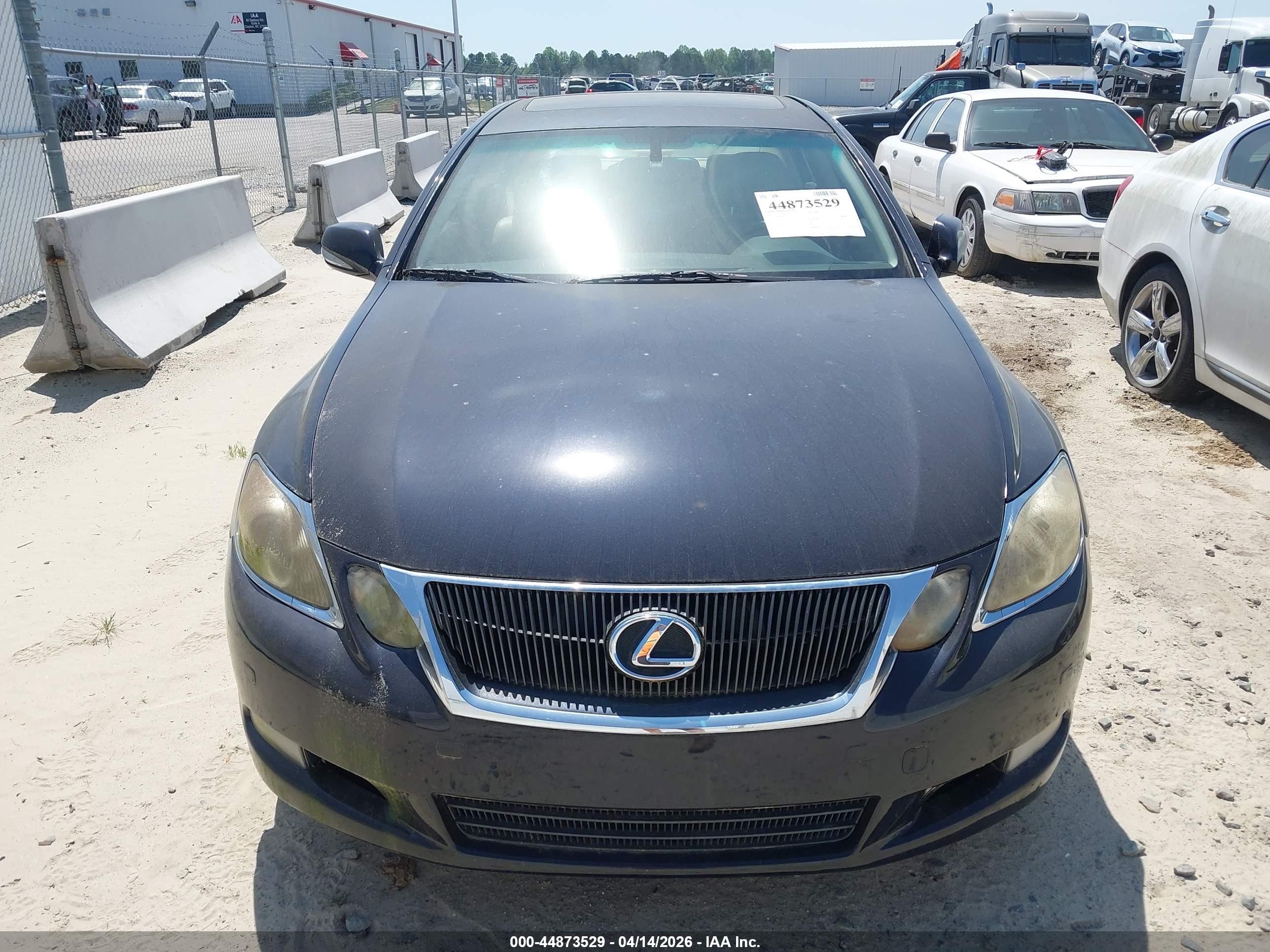 LEXUS GS image 6